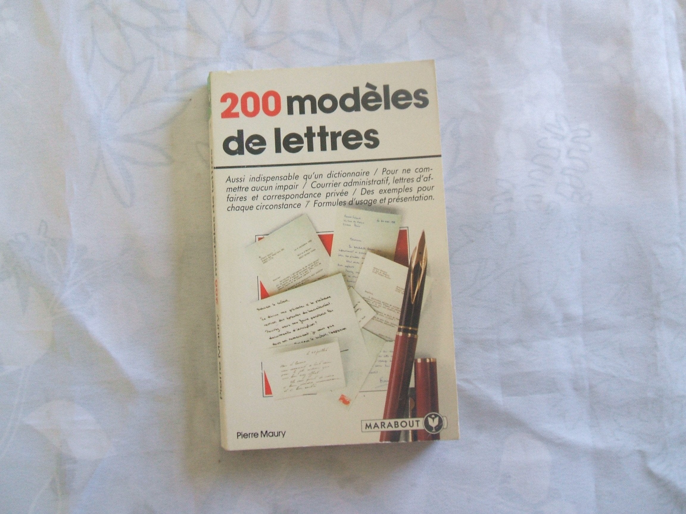 200 modèles de lettres Books