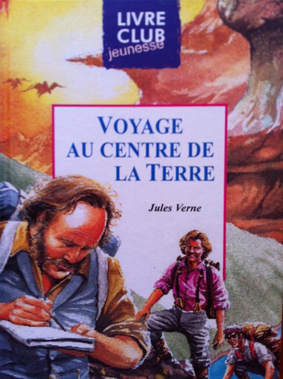 LIVRE VOYAGE AU CENTRE DE LA TERRE book