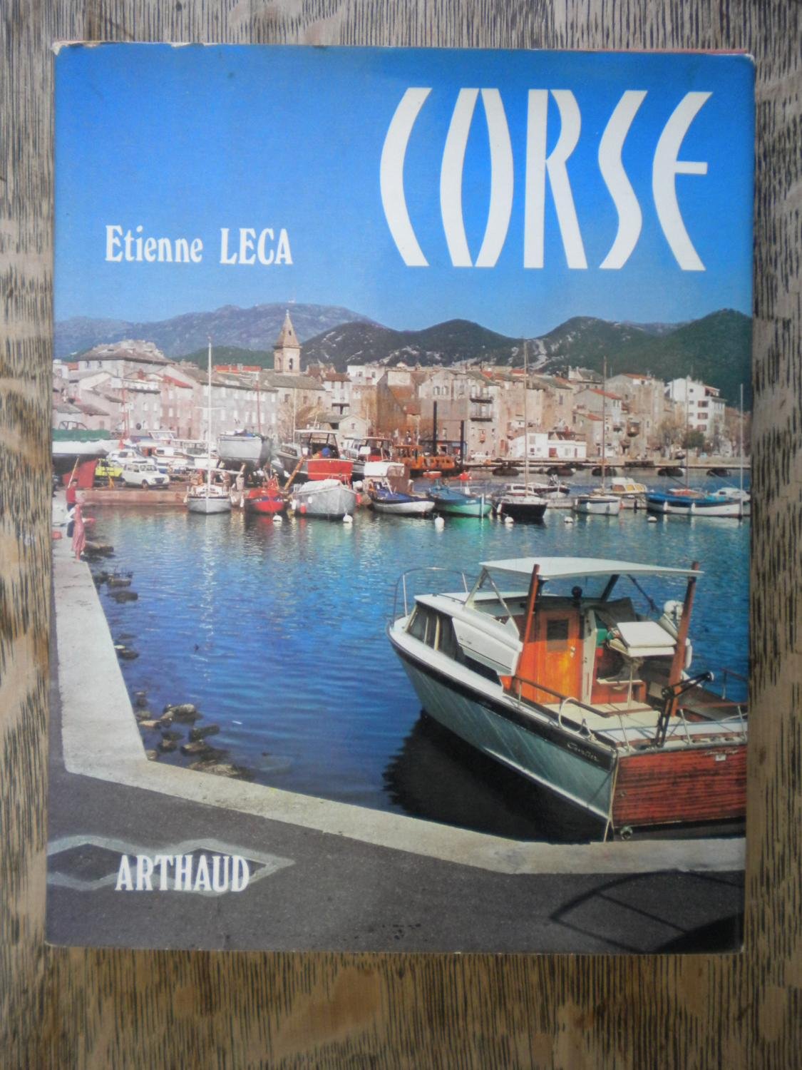 Corse 144 illustrations en noir et en couleur,1 carte Leisure, Home & Garden