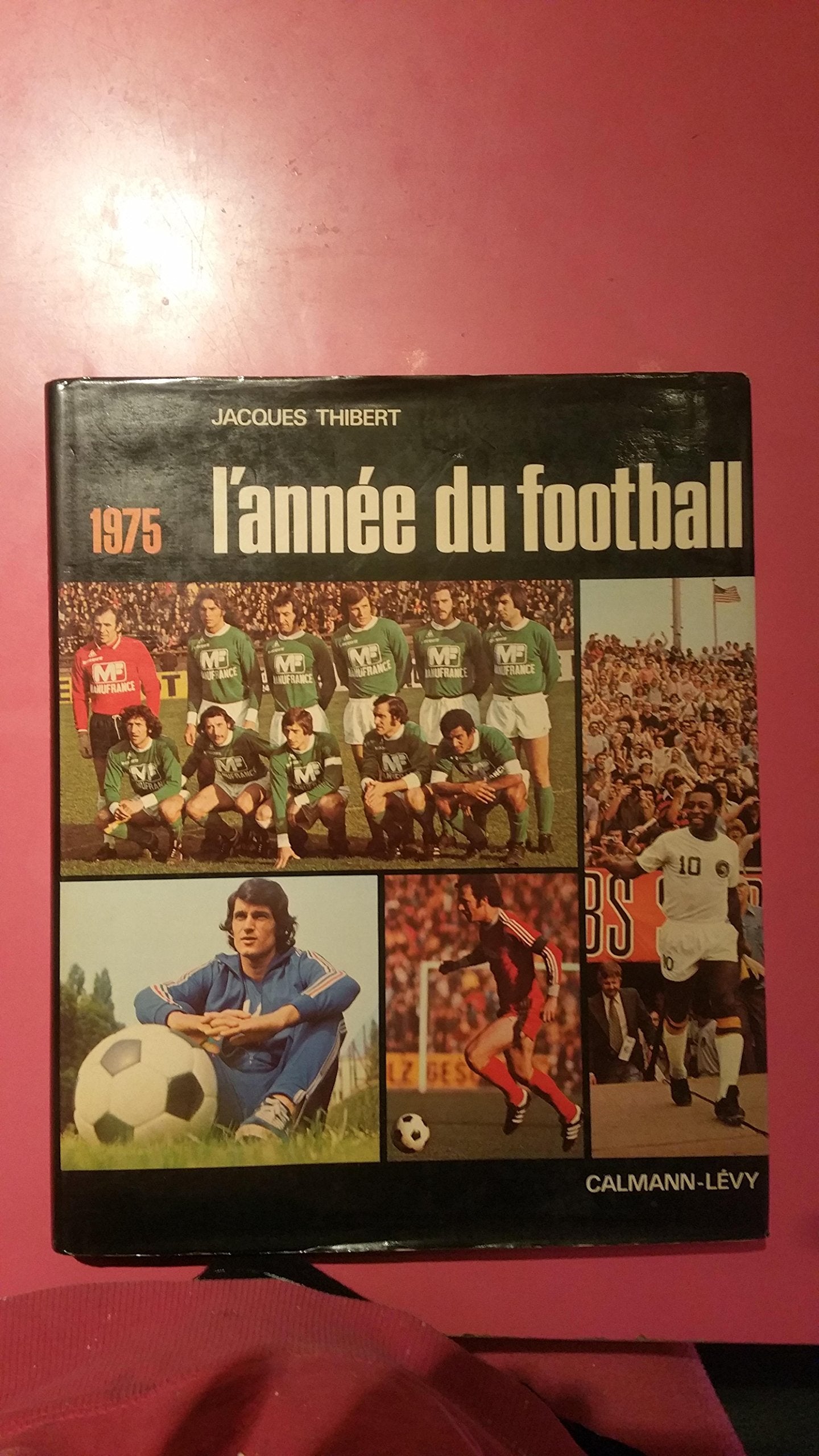 L'ANNEE DU FOOTBALL 1975 Books
