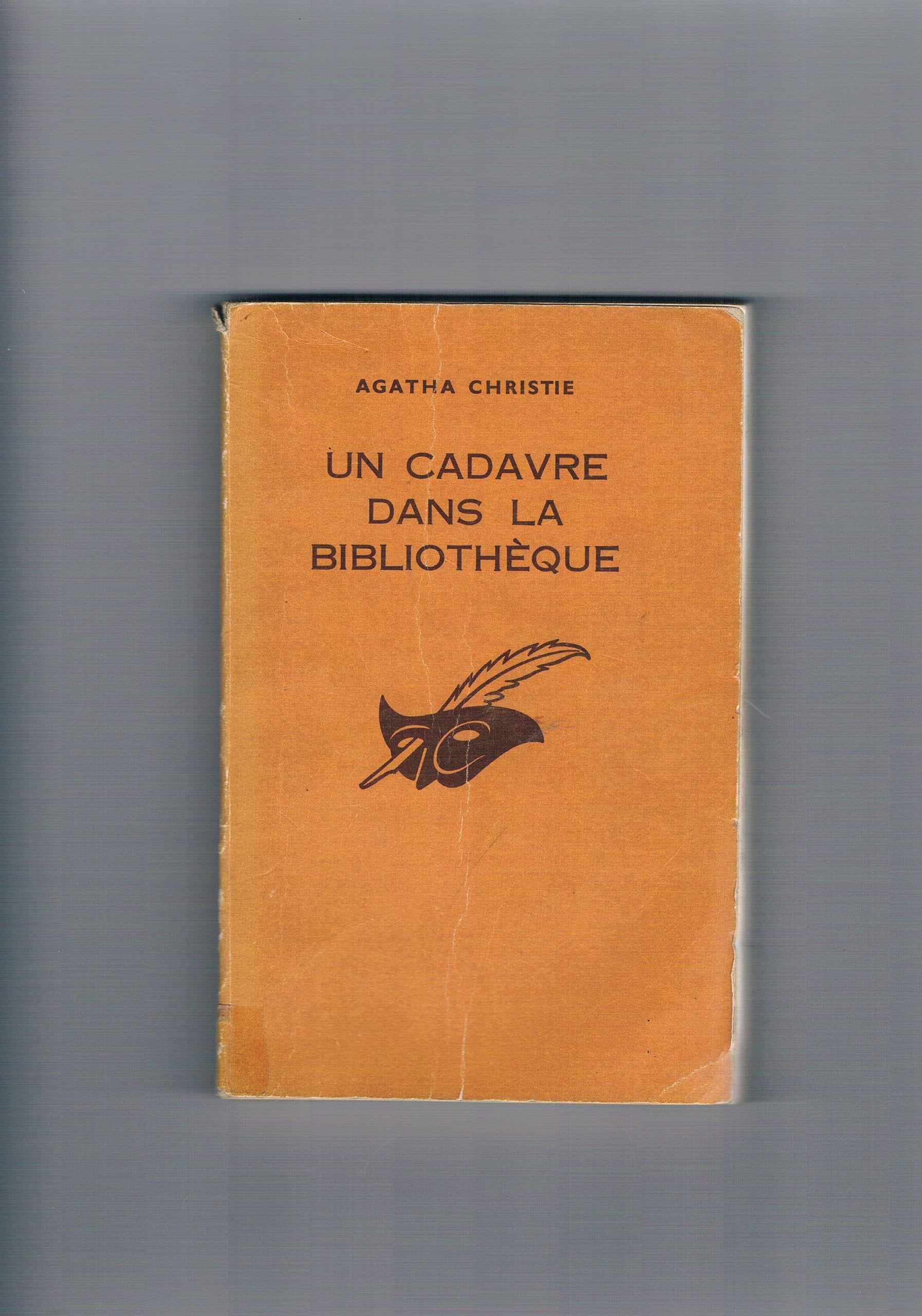 Un cadavre dans la bibliotheque Books