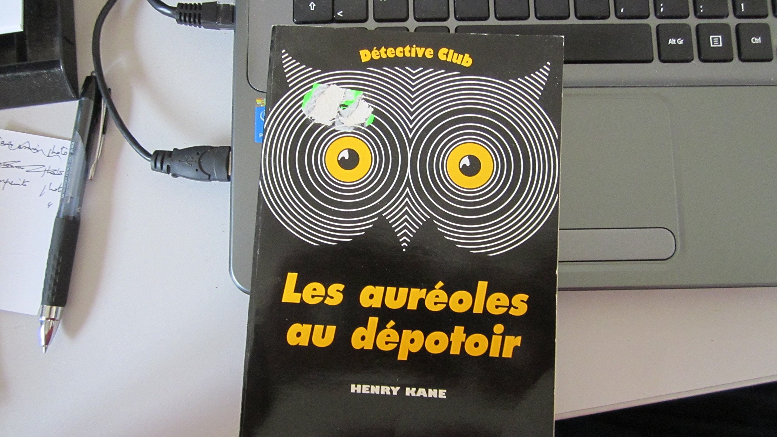 Les auréoles au dépotoir book
