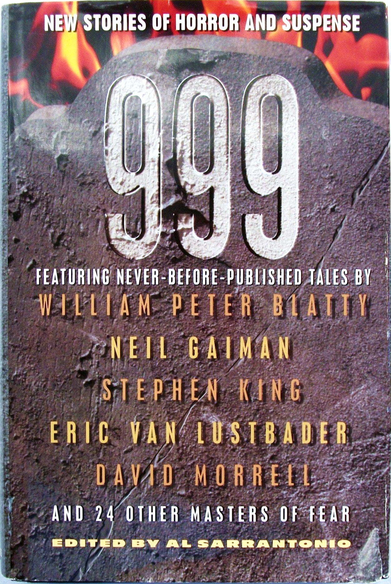 999 : Le livre du millénaire des maîtres du fantastique book