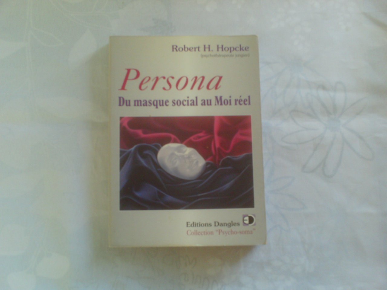 Persona : Du masque social au moi réèl book