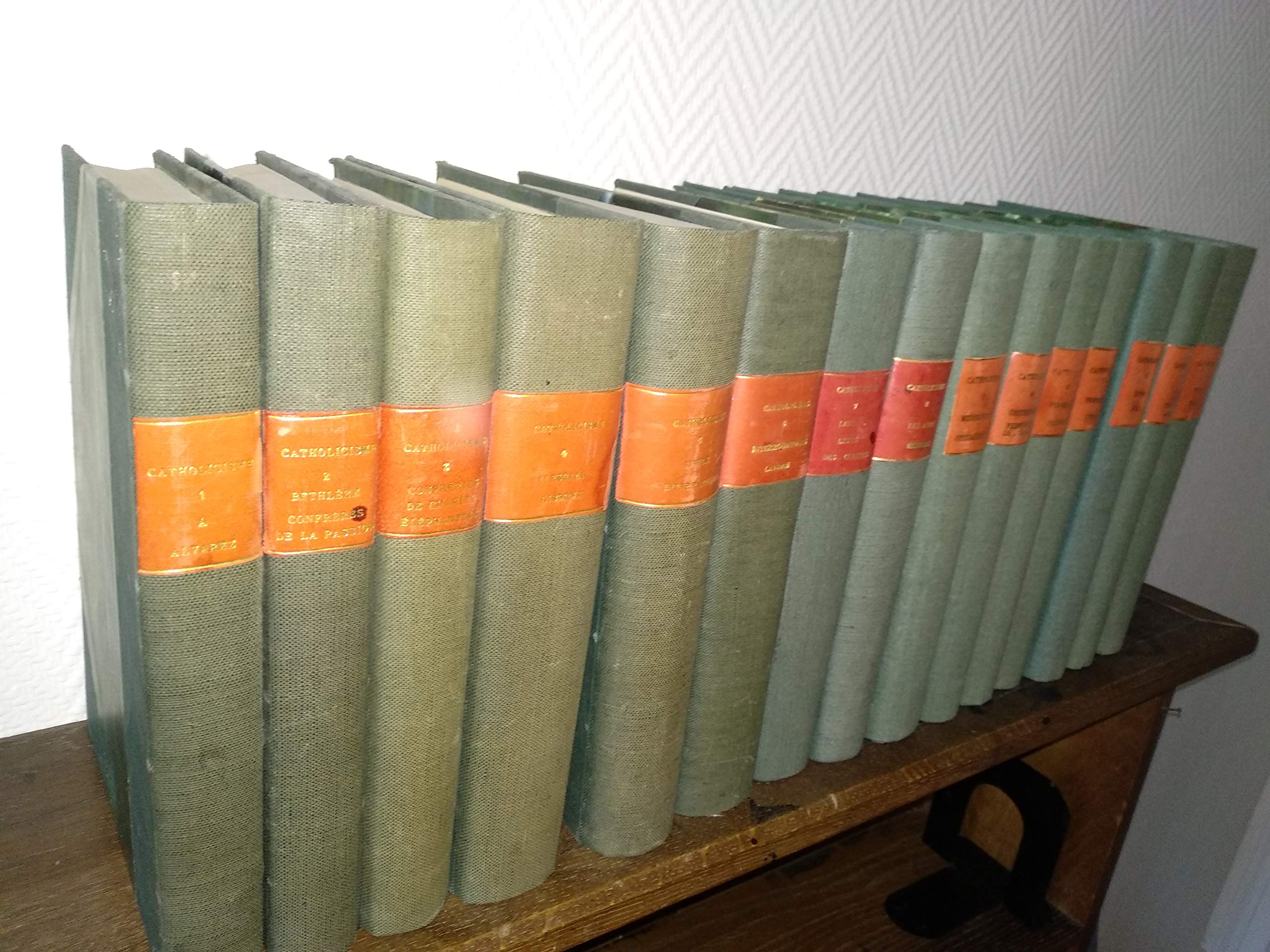 Catholicisme : hier, aujourd'hui, demain, fascicules 1 à 74, de A à Zwingli Books