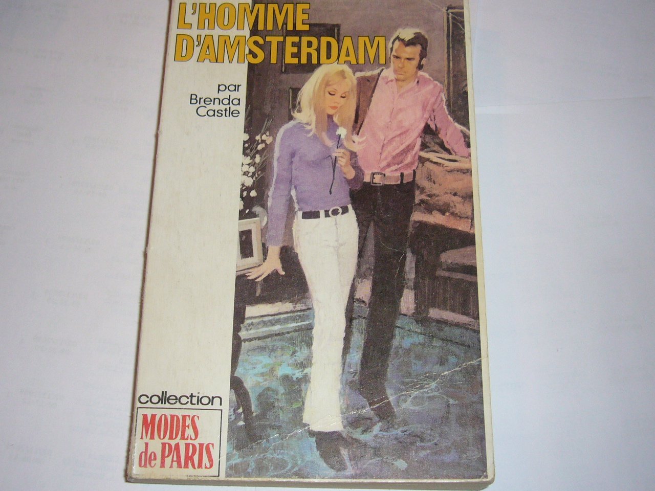 L'Homme d'Amsterdam (Collection Modes de Paris) book