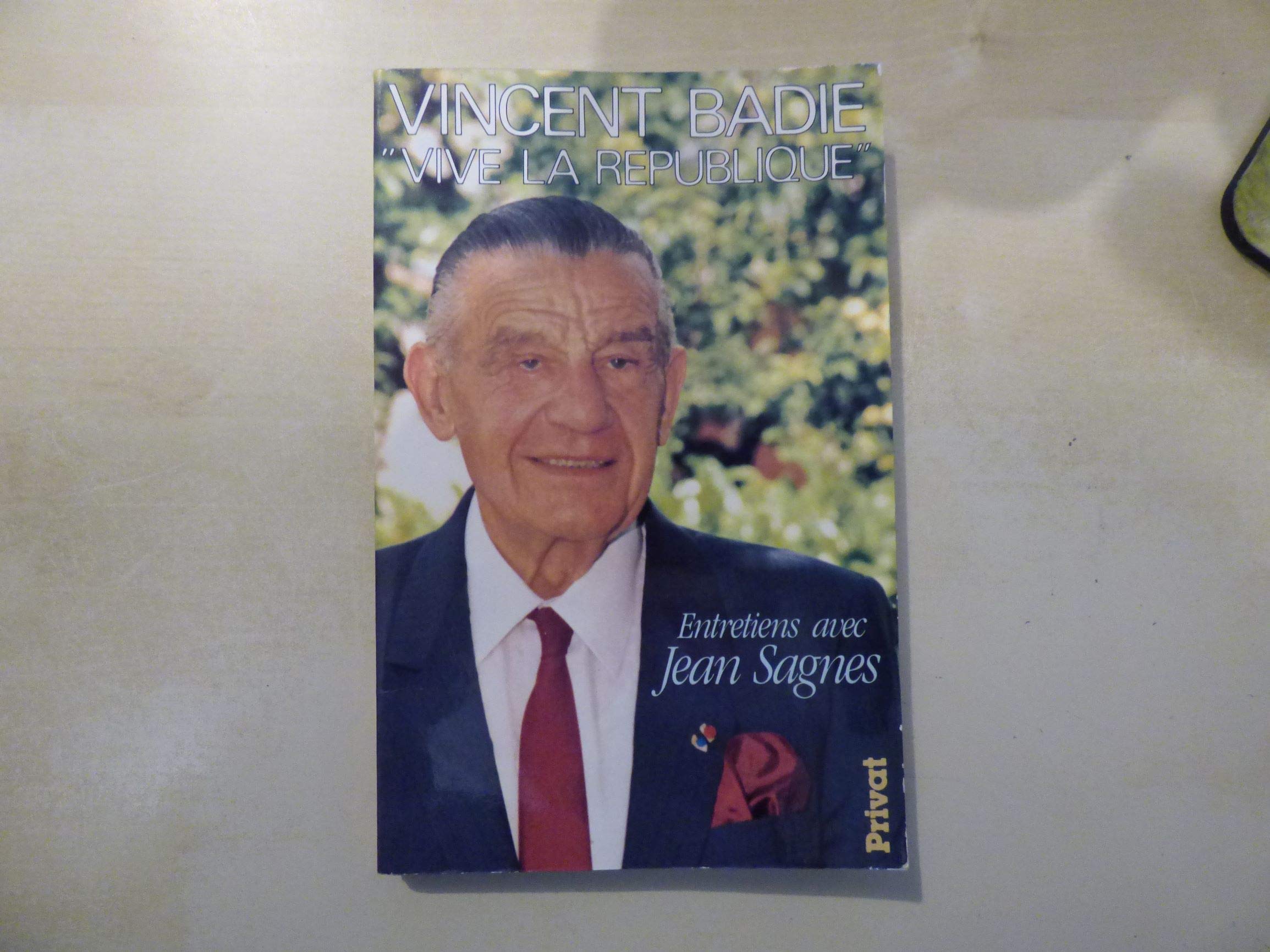 Vincent badie "vive la republique" / entretiens Books