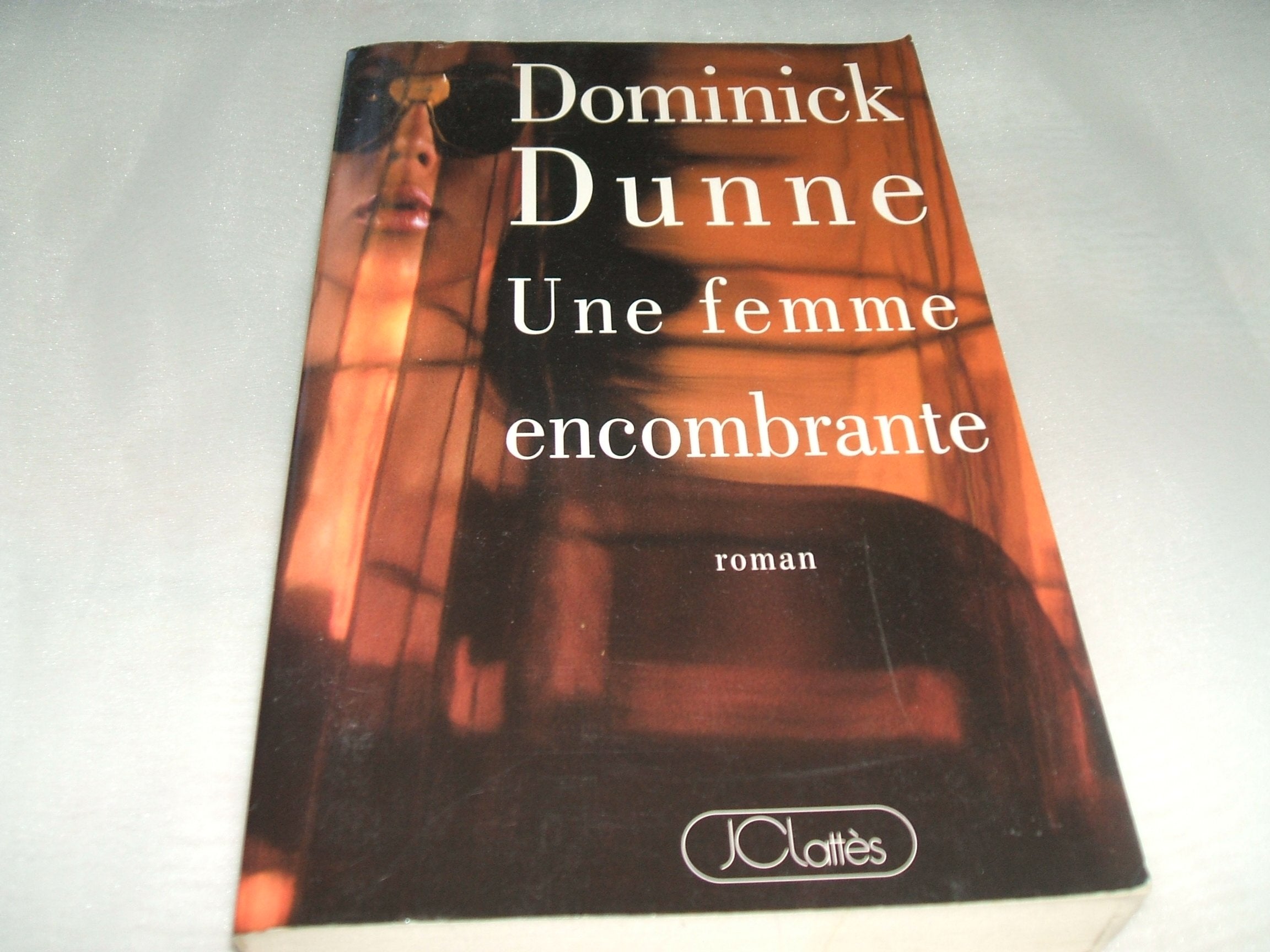 Une Femme encombrante book