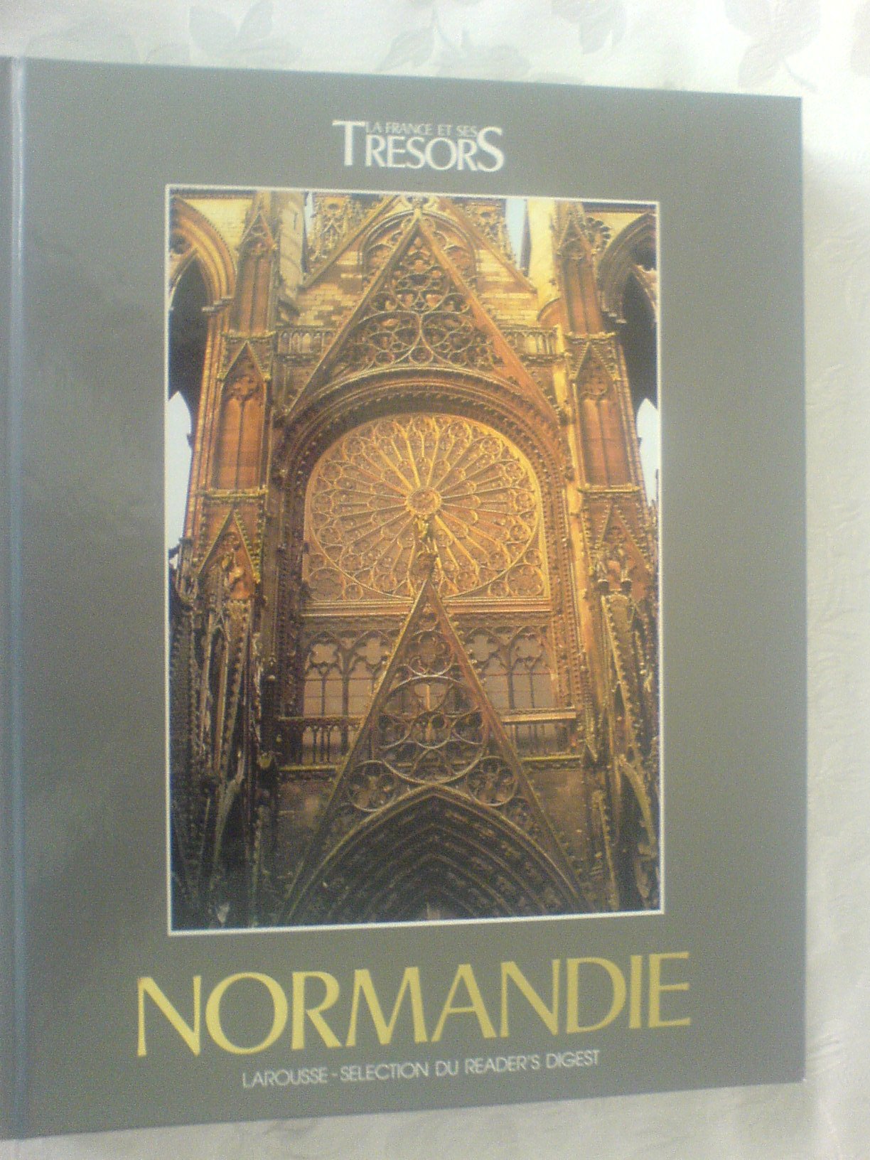 Normandie. france rouillé. book