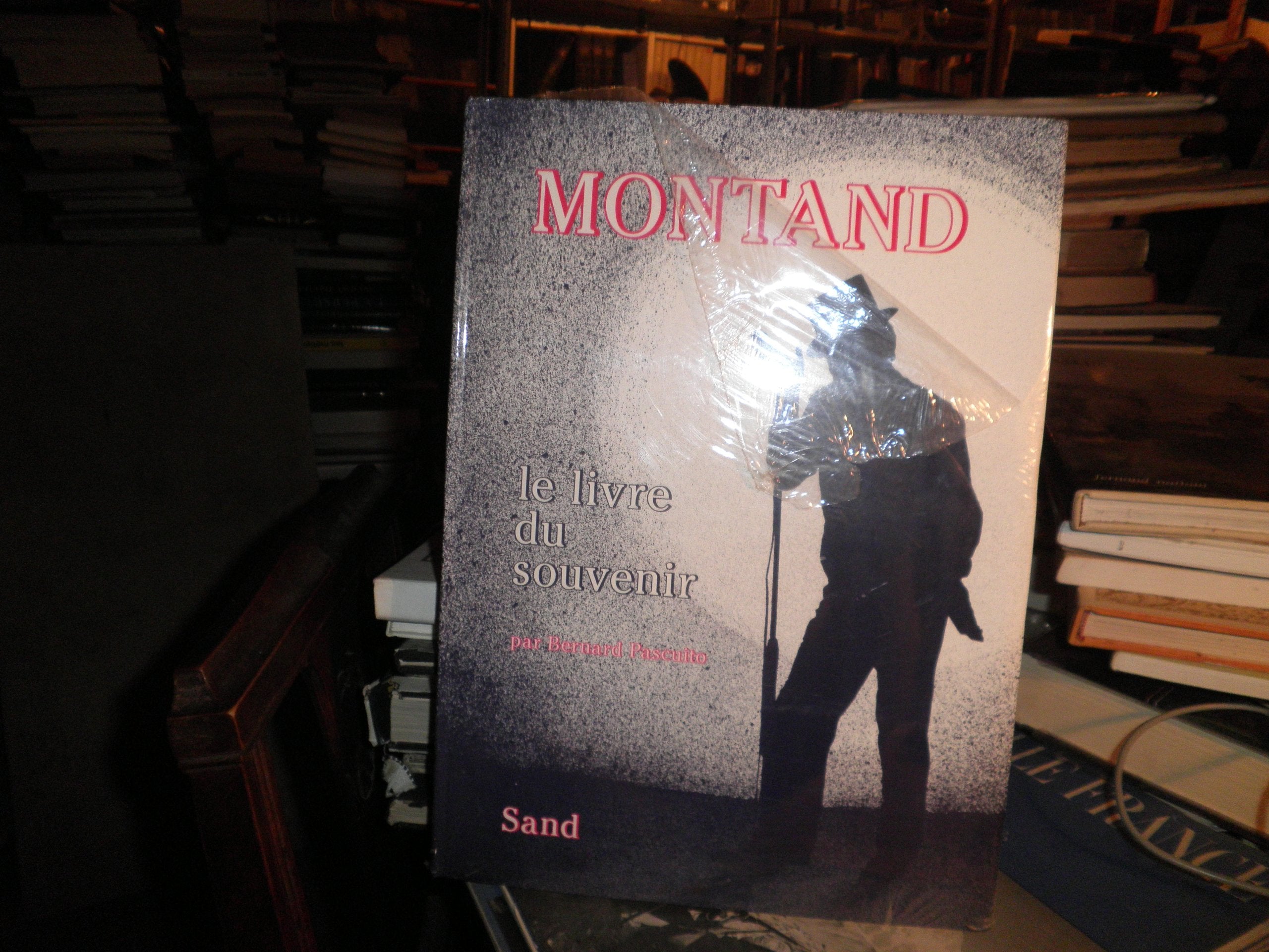 Montand le livre du souvenir book