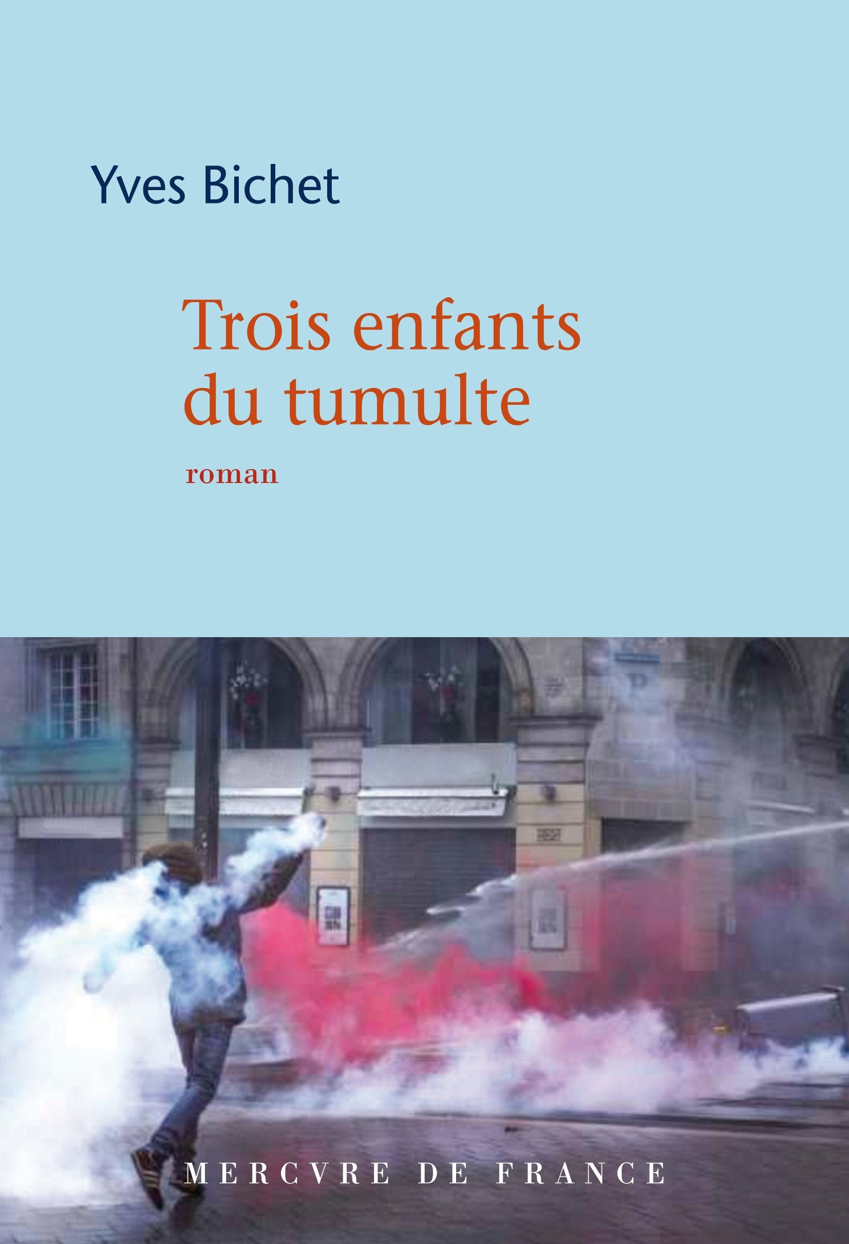 Trois enfants du tumulte Contemporary literature