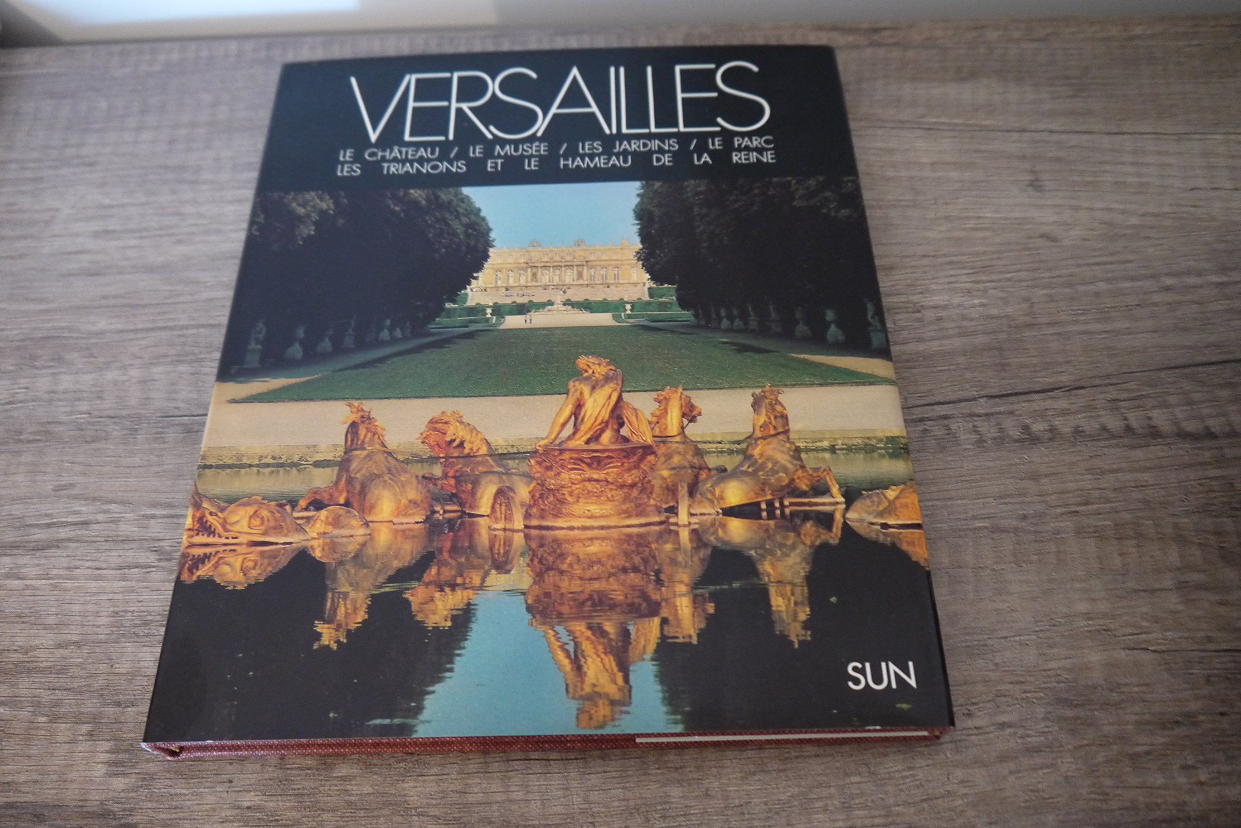 Versailles Books