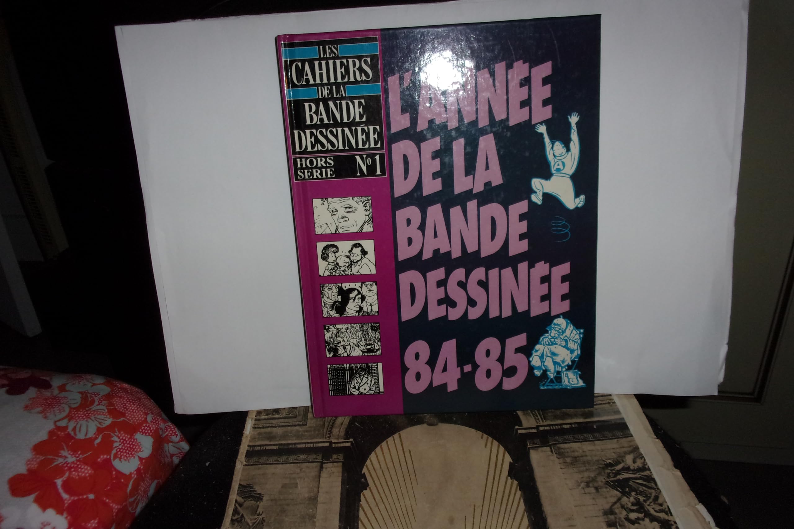 Cahiers de la bande dessinée (Les) hors série, n° 1. L'Année de la bande dessinée Books