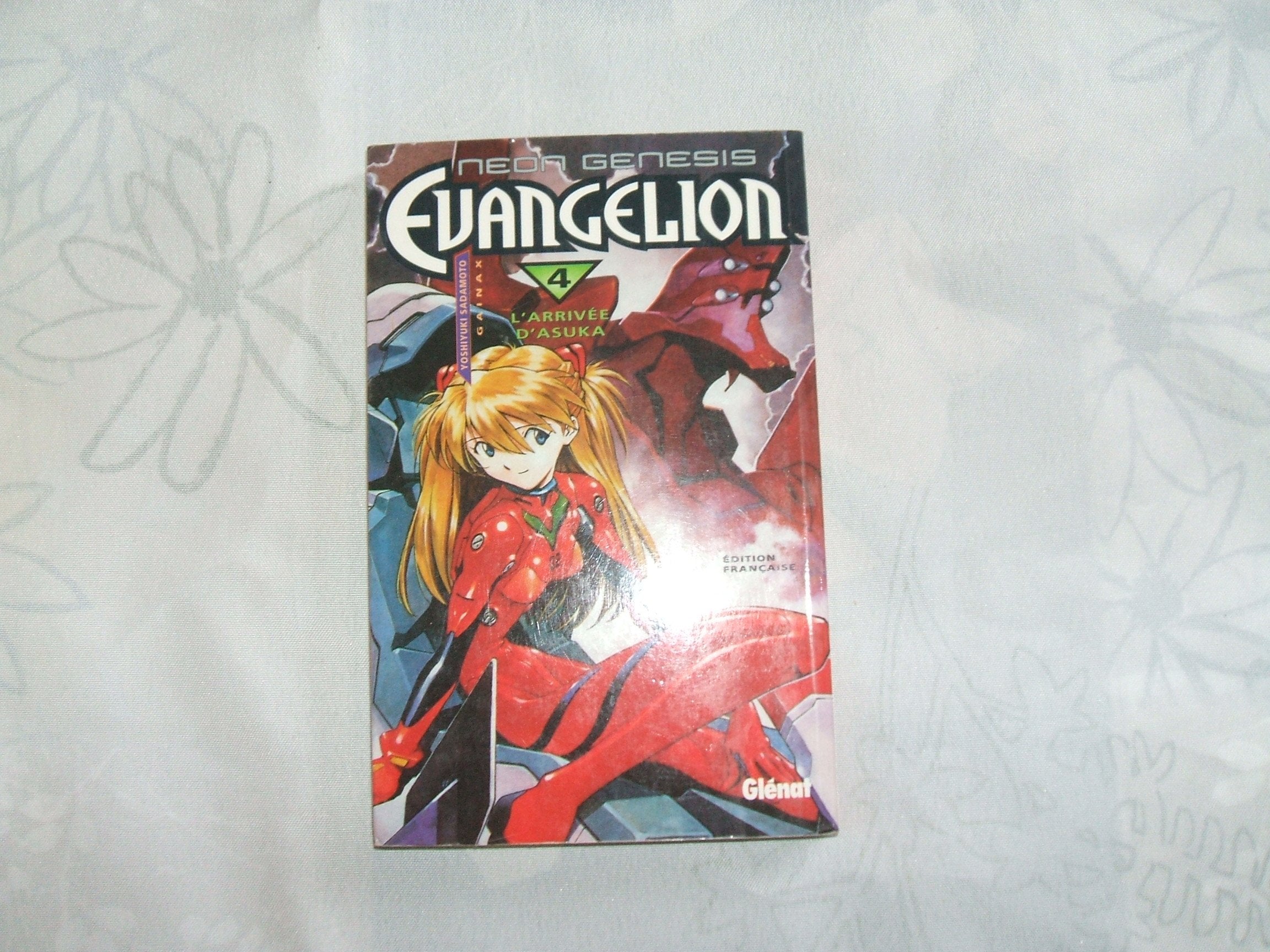 Neon Genesis Evangelion - Tome 04: L'arrivée d'Asuka book