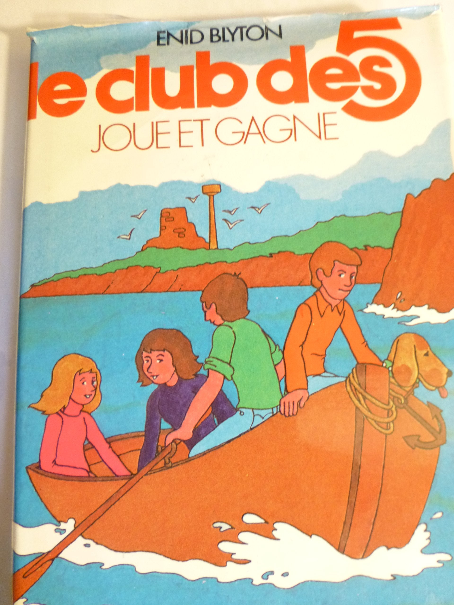 Le Club des Cinq joue et gagne Books