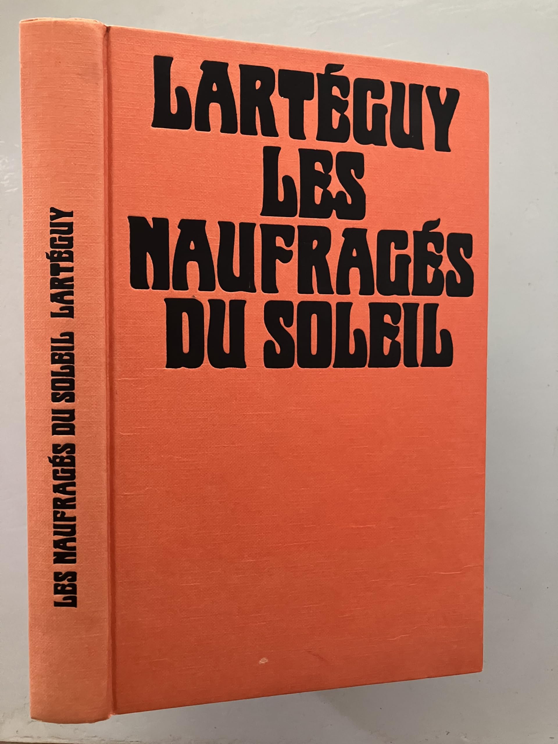 Les Naufragés Du Soleil book