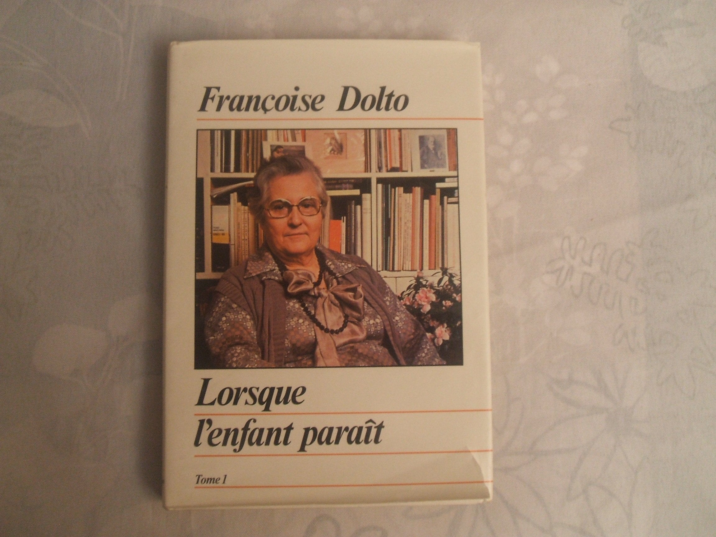 Lorsque L'enfant Paraît - Tome 1 book