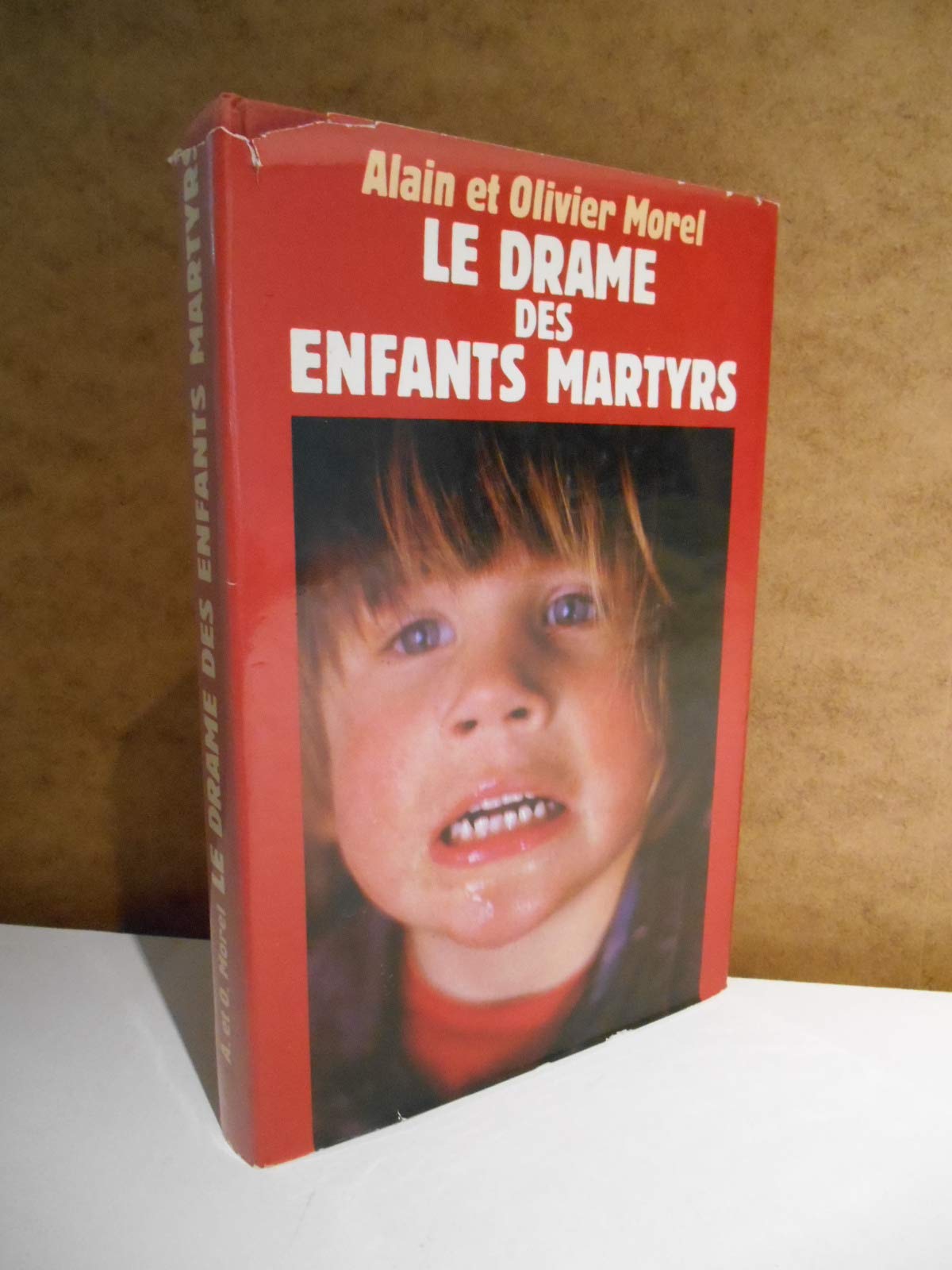 Le Drame des enfants martyrs Books