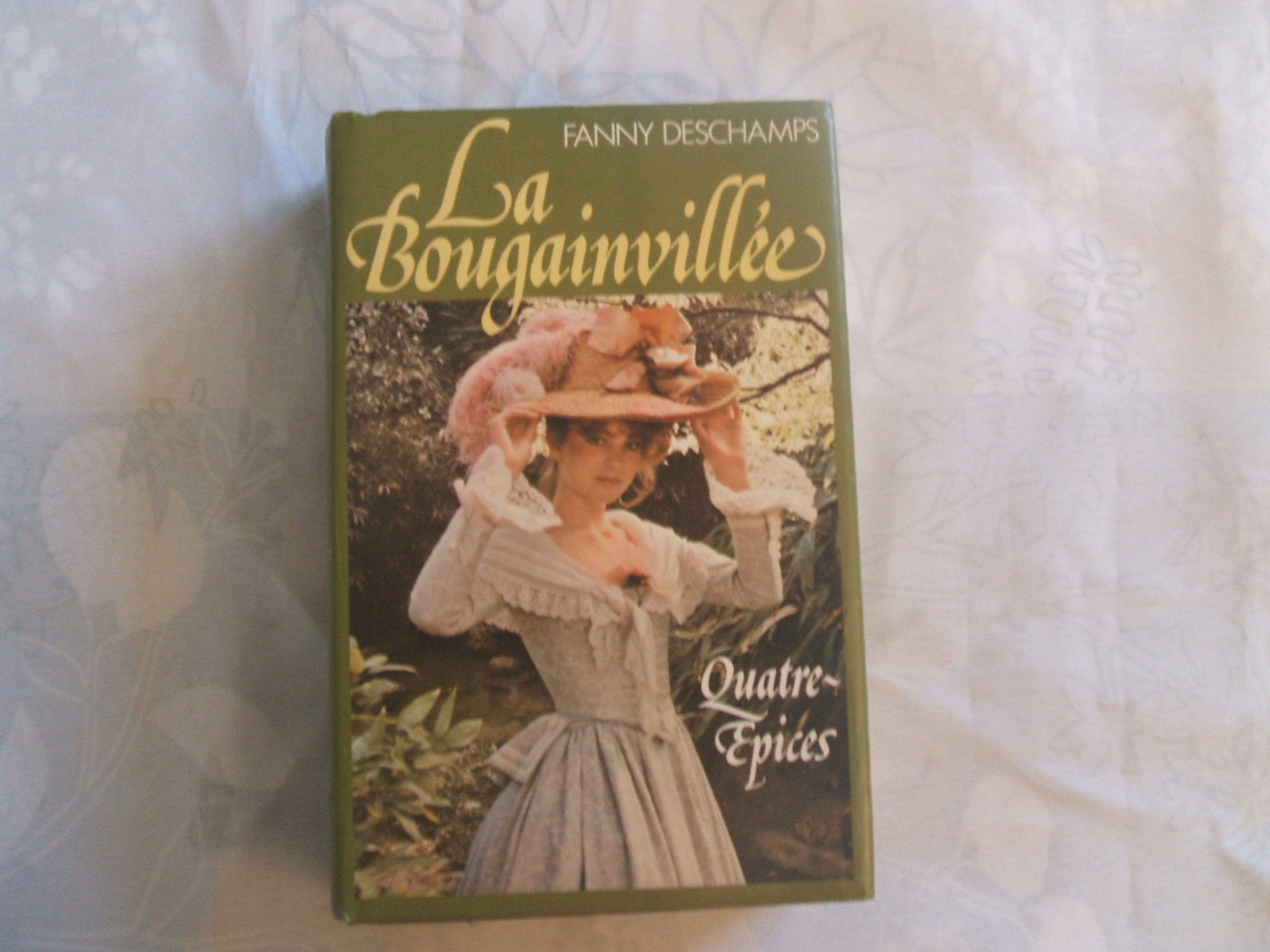 LA BOUGAINVILLEE Quatre-Epices Books