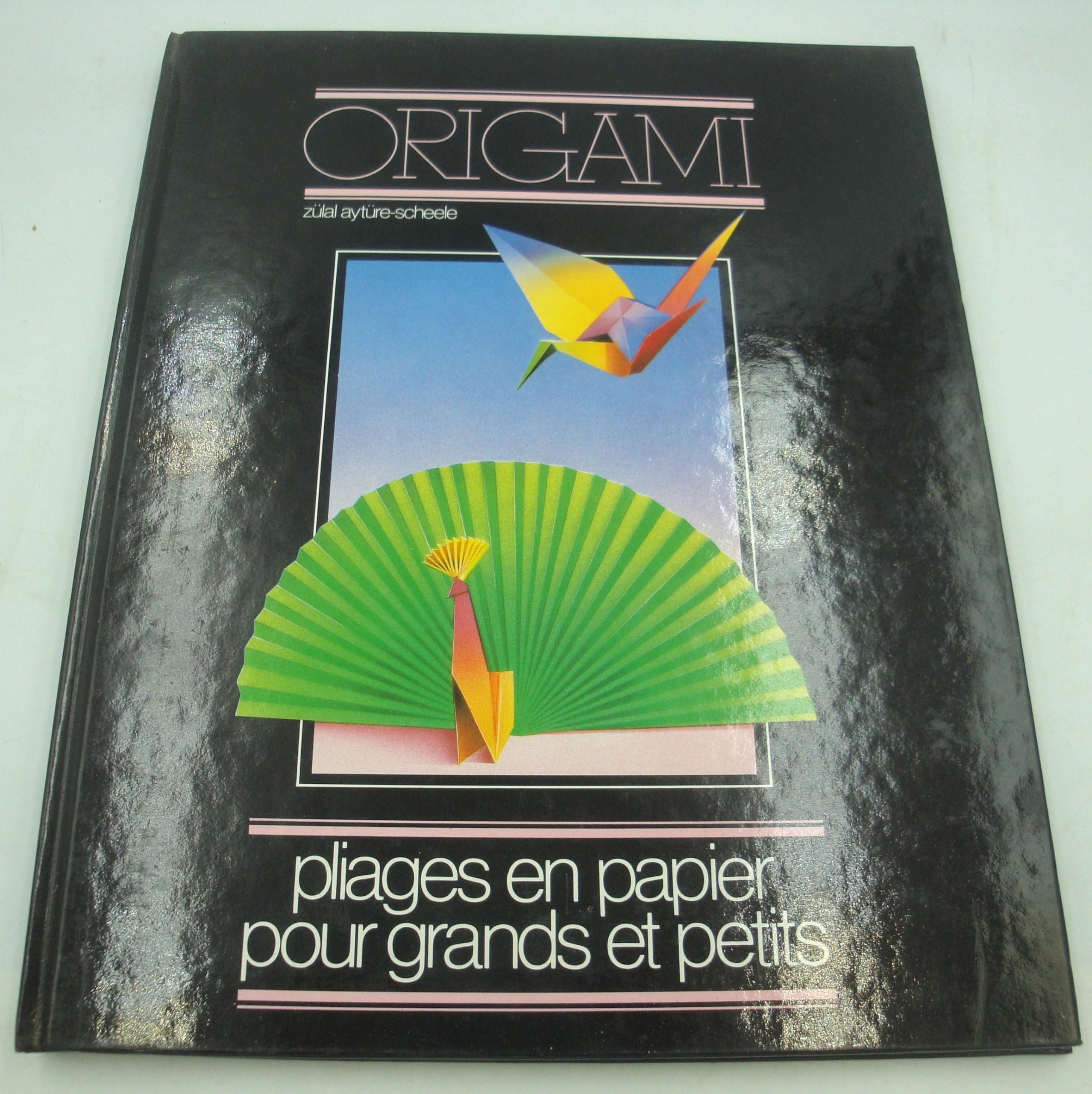 Origami, pliages en papier pour grands et petits Books
