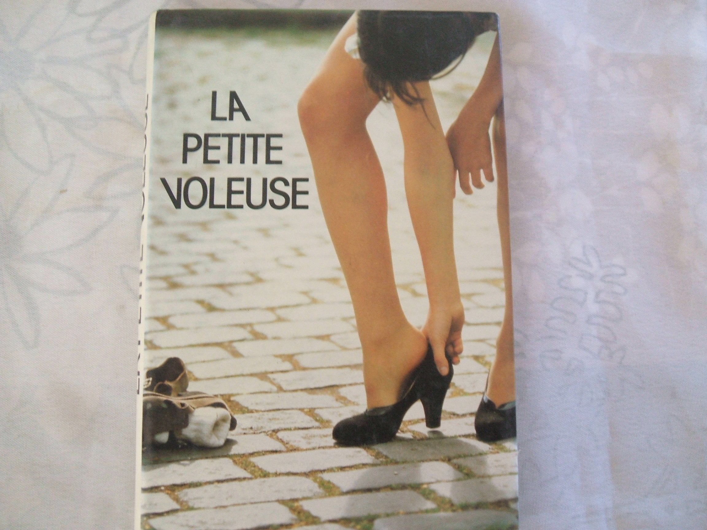 La Petite voleuse... book
