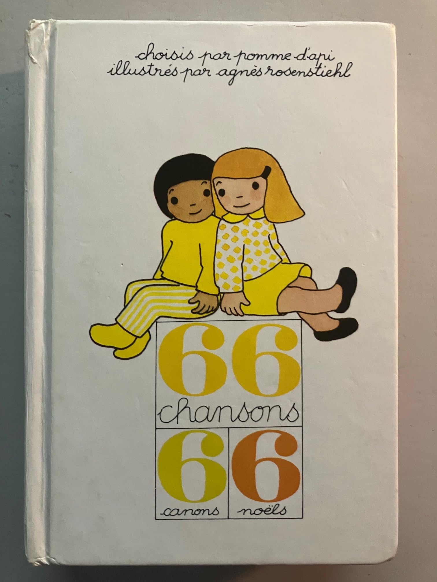 66 chansons, 6 canons, 6 noëls : Choisis par Pomme d'api Books