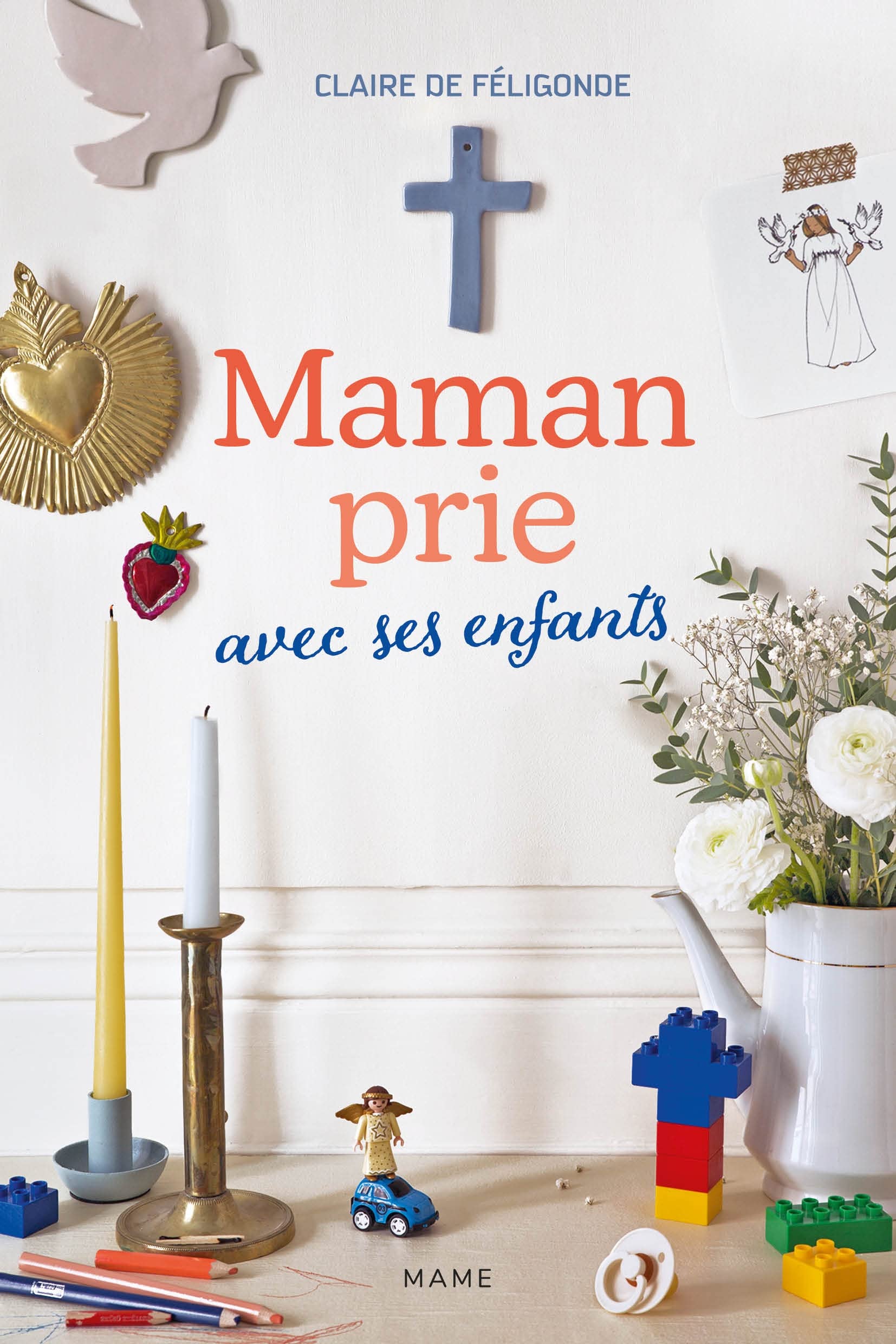 Maman prie avec ses enfants book