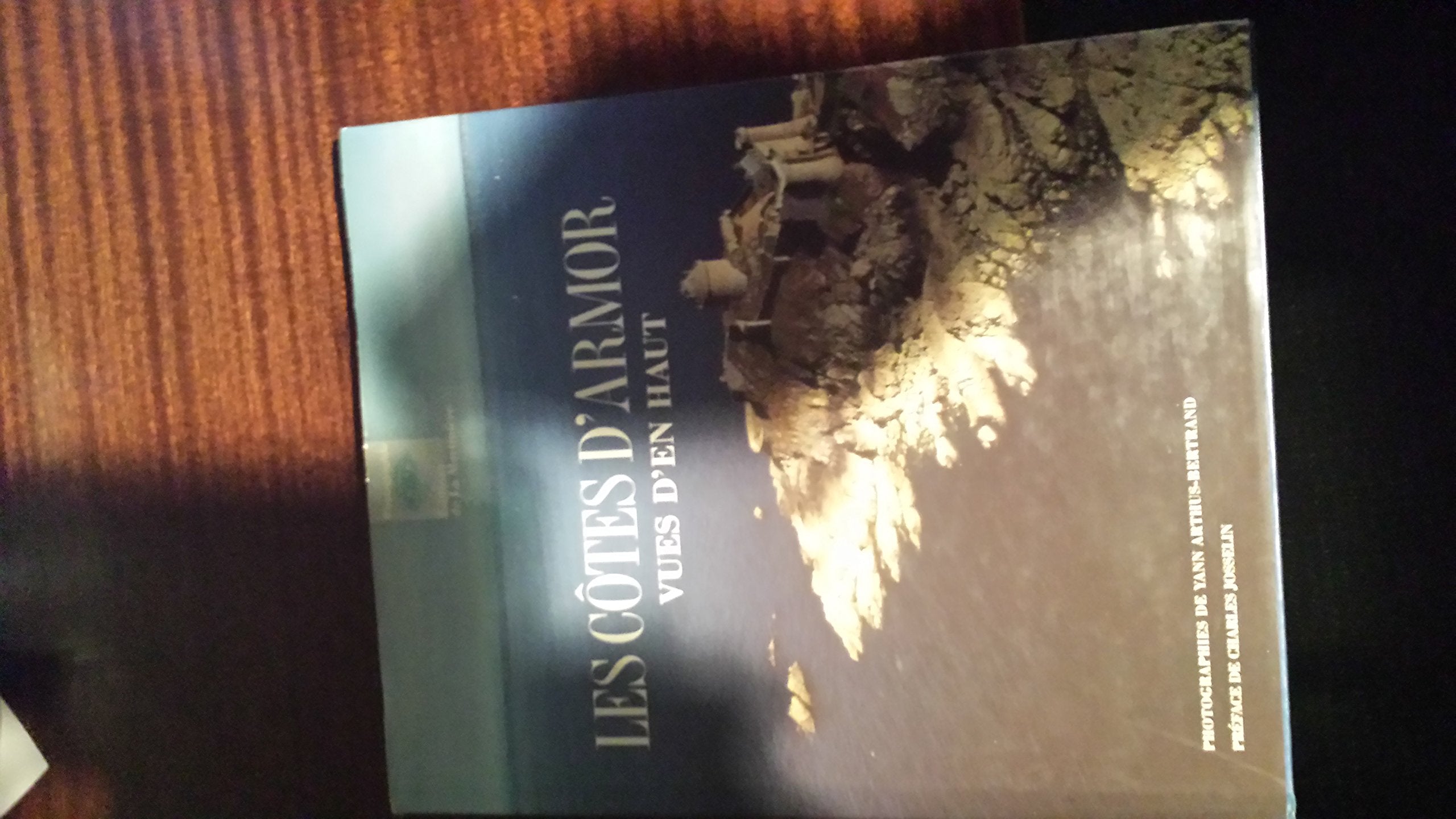 Les Côtes d'Armor vues d'en haut book