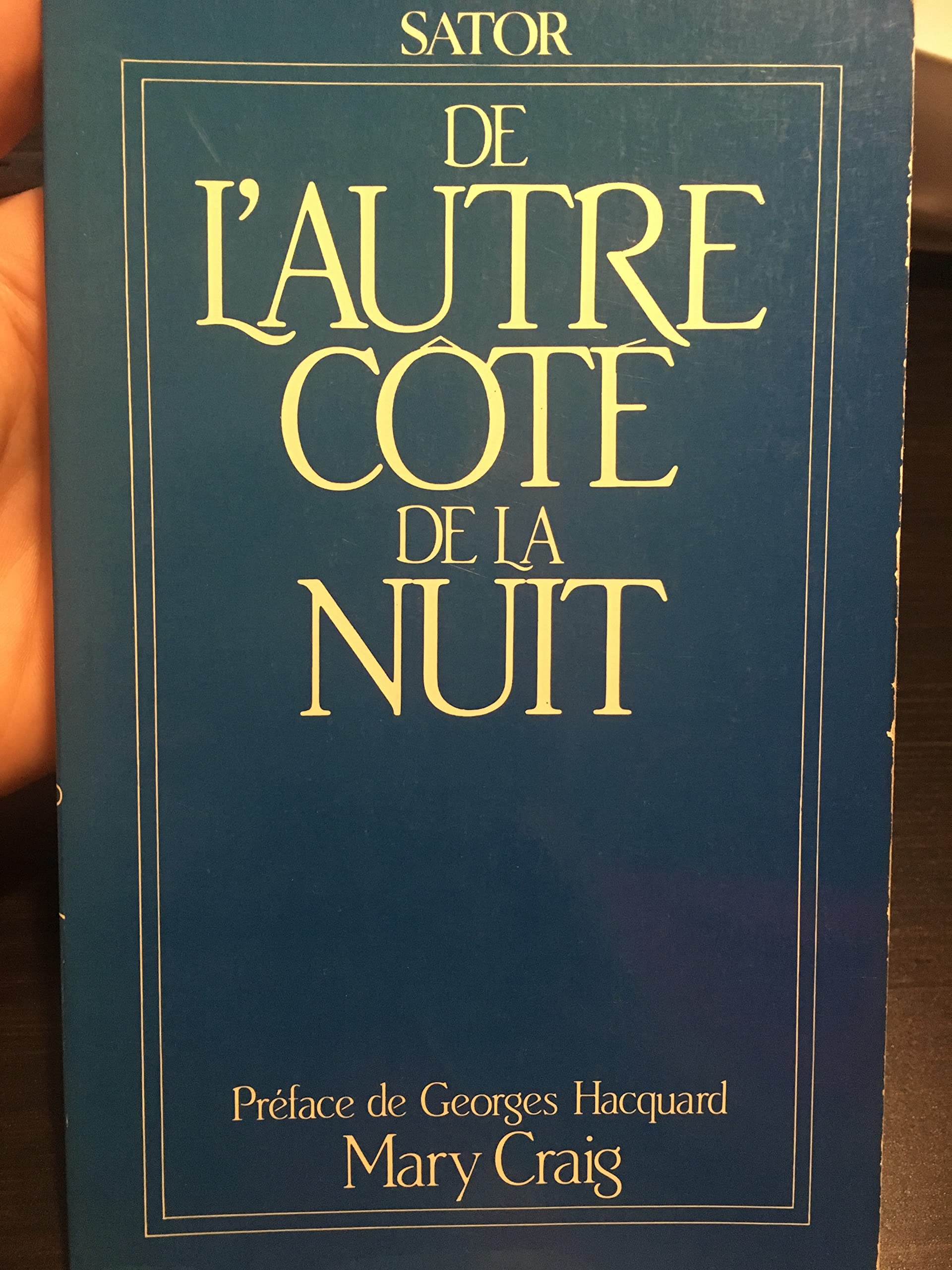 De l'autre côté de la nuit book