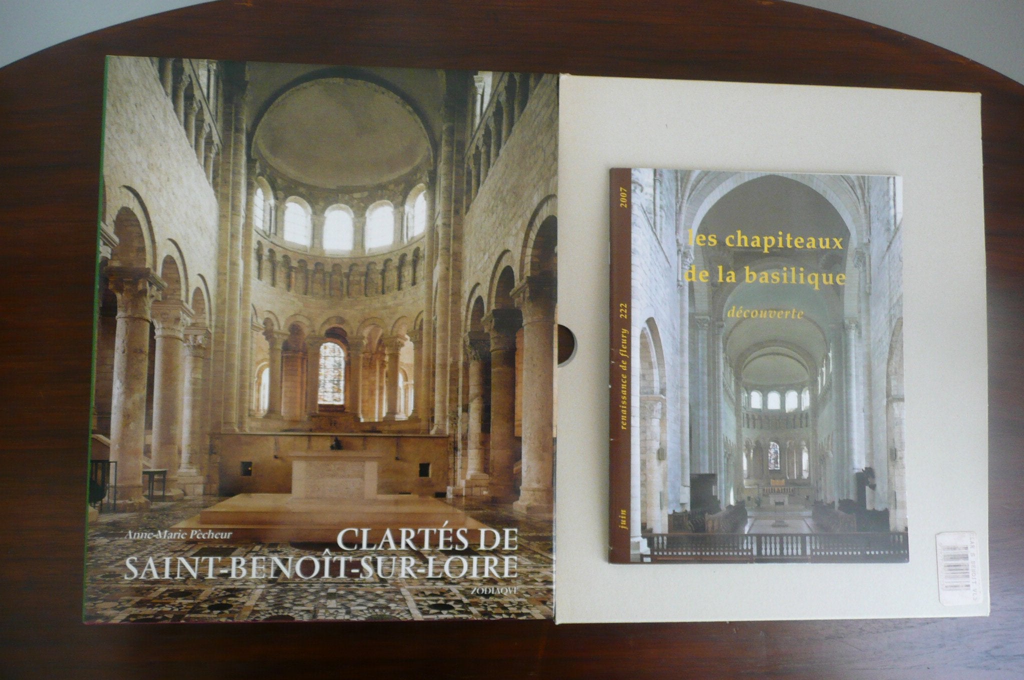 CLARTES DE SAINT-BENOIT-SUR-LOIRE Books