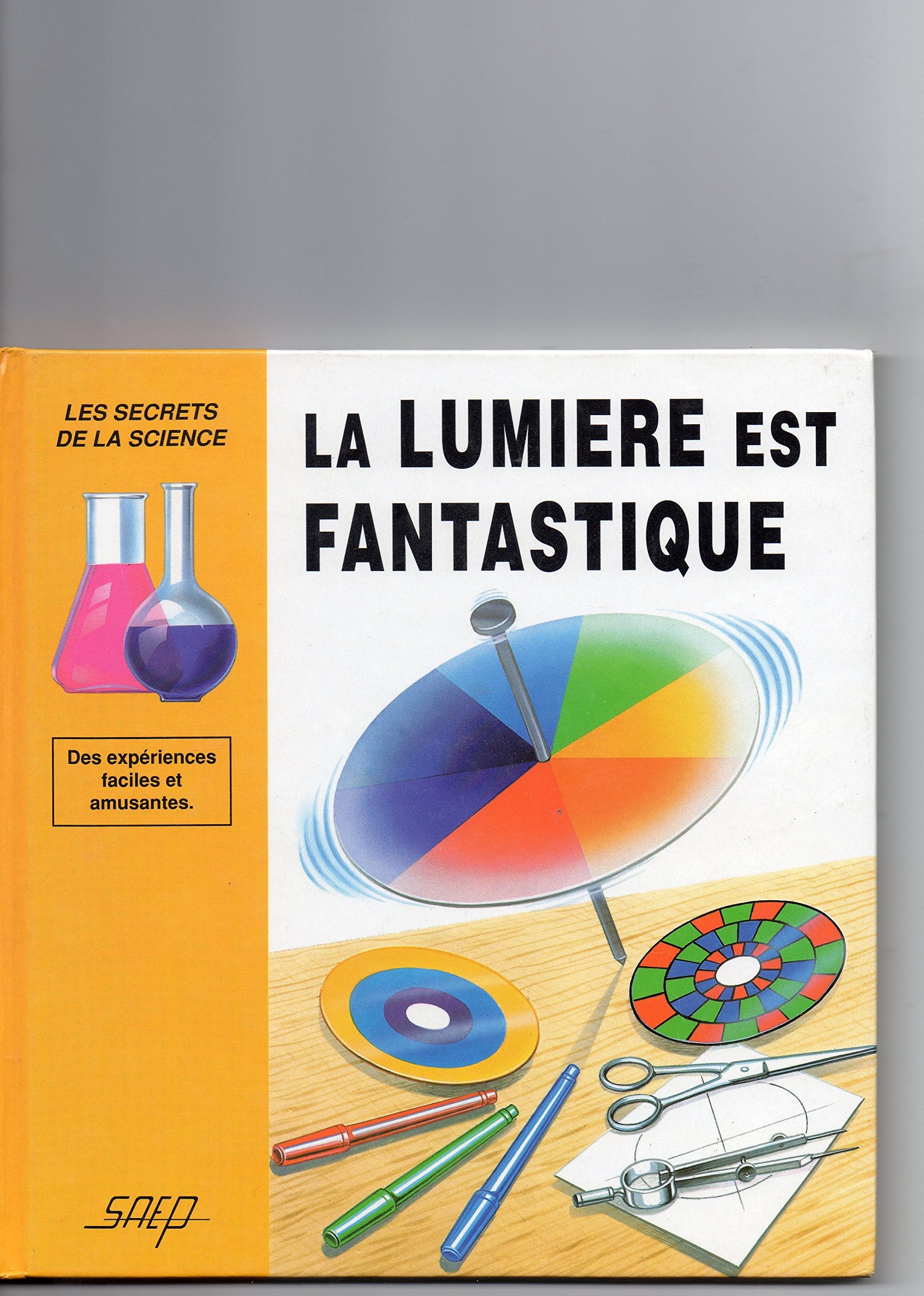 La lumière est fantastique book