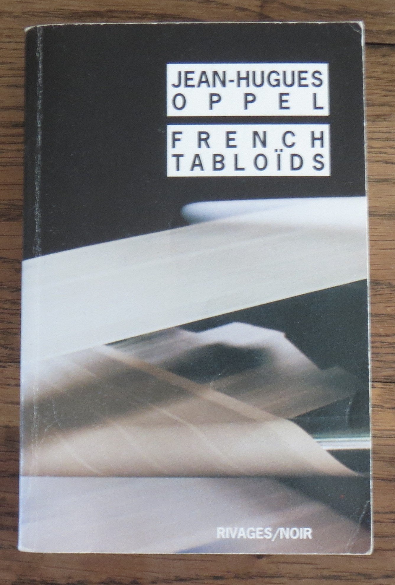 French tabloïds book