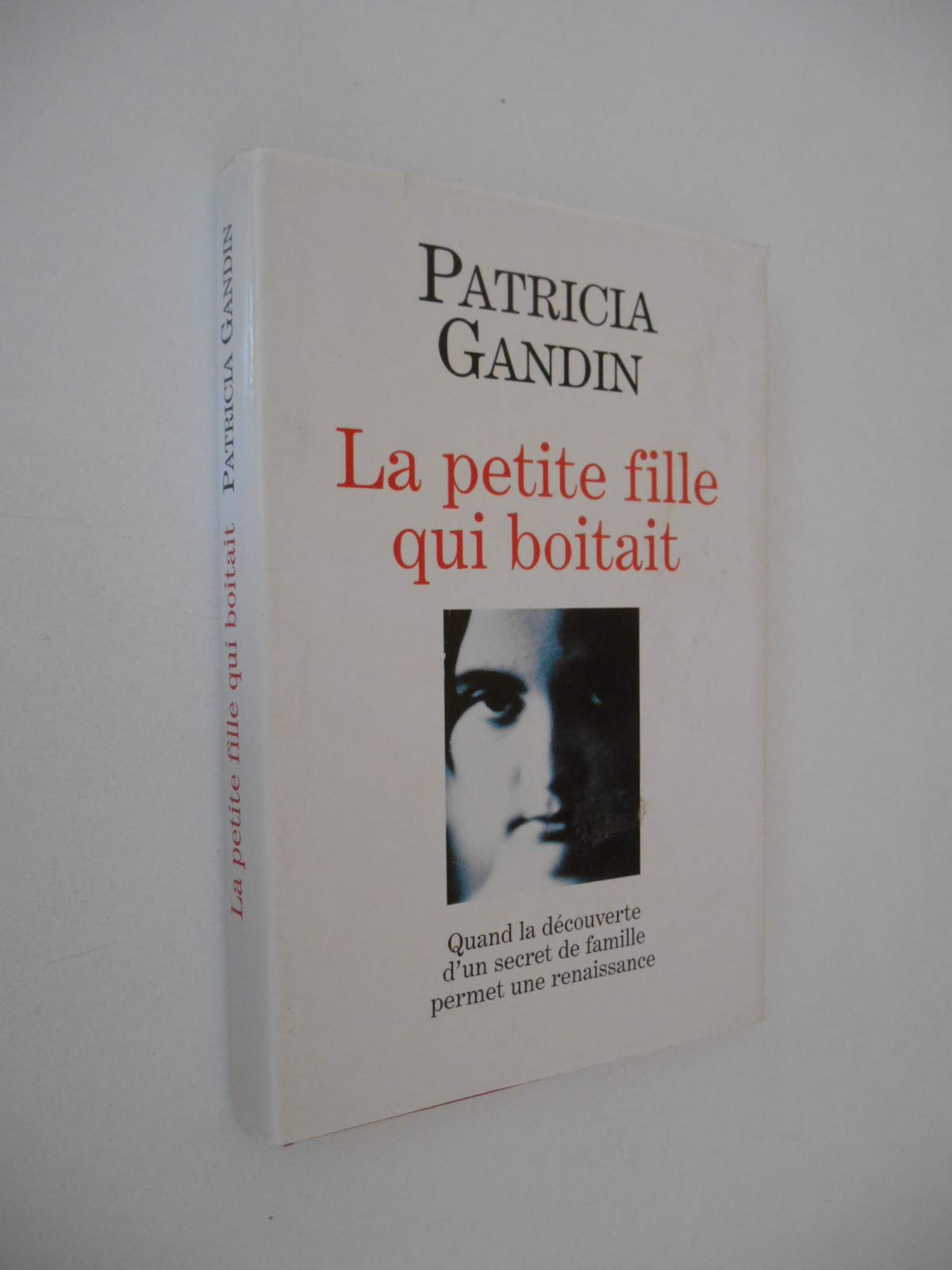 La petite fille qui boitait book