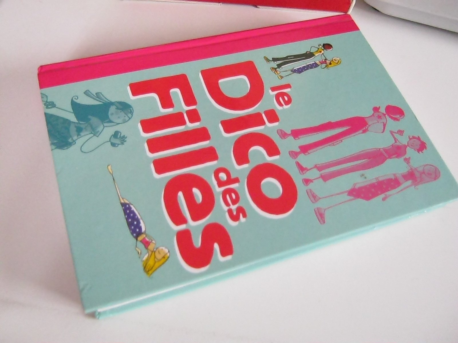Le dico des filles : No boys ! Books