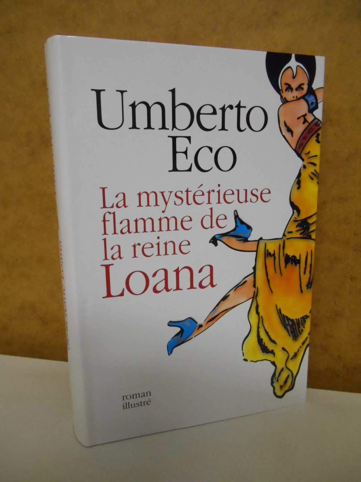 La mystérieuse flamme de la reine Loana : Roman illustré book