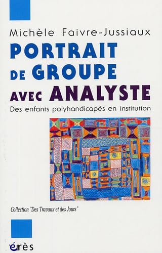 Portrait de groupe avec analyste des enfants polyhandicapés en institution book