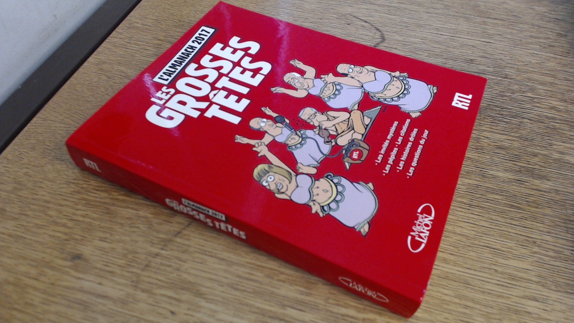 L'almanach des Grosses Têtes 2017 book