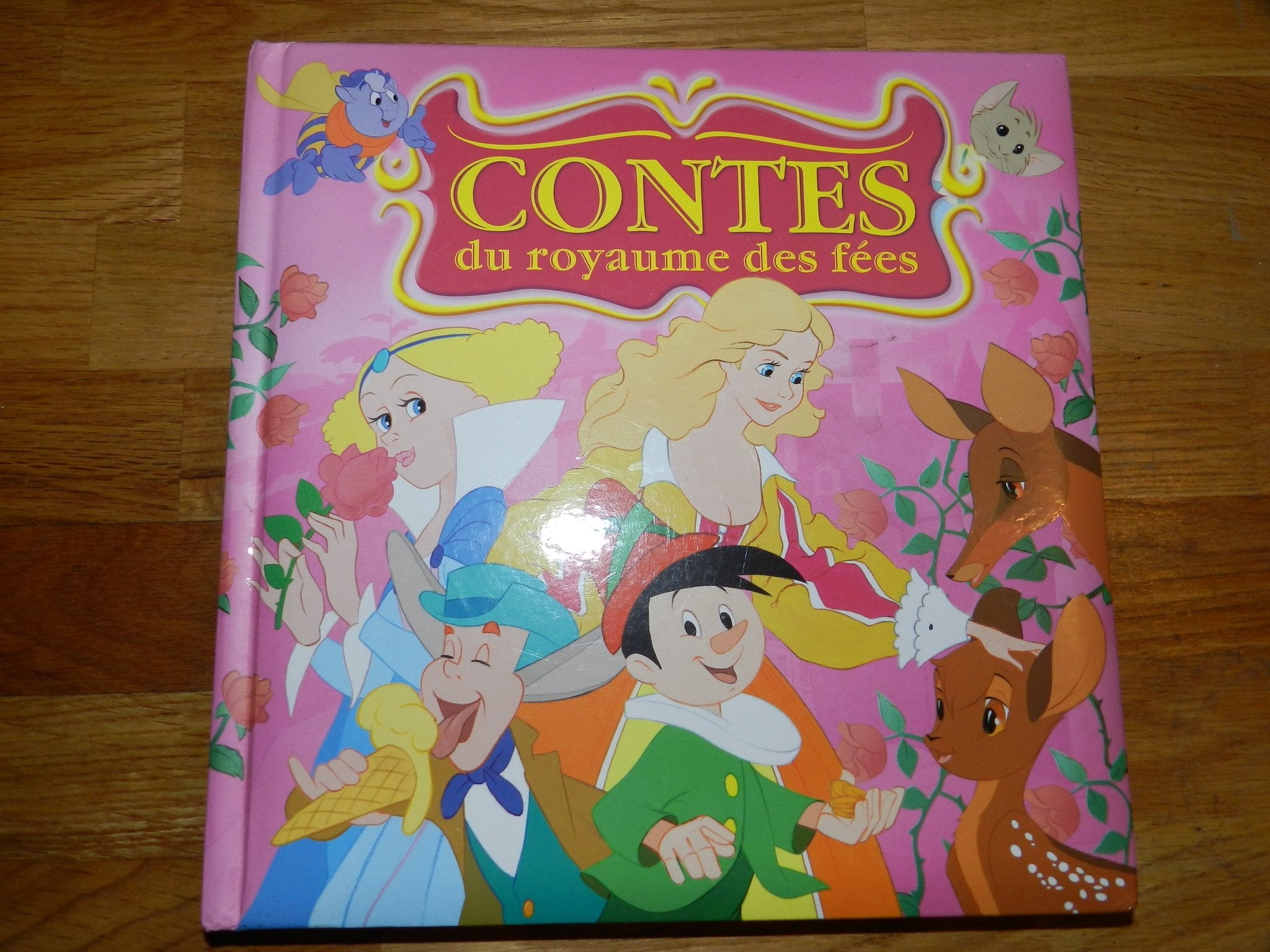 CONTES DU ROYAUME DES FEES Books
