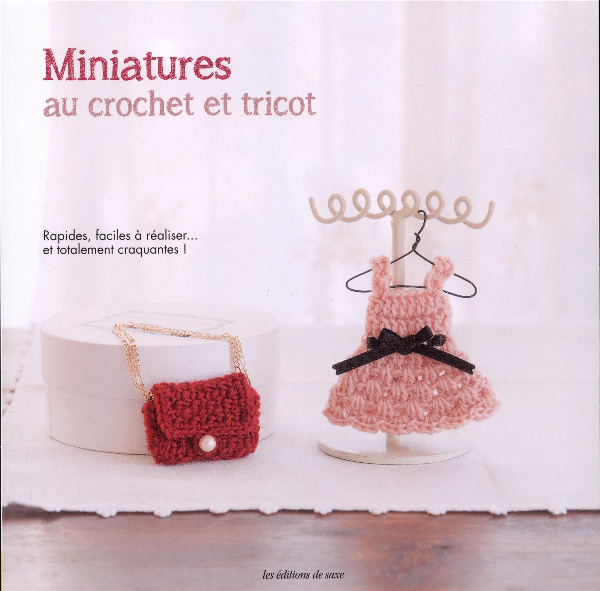 MINIATURES AU CROCHET ET TRICOT Hobbies & Crafts