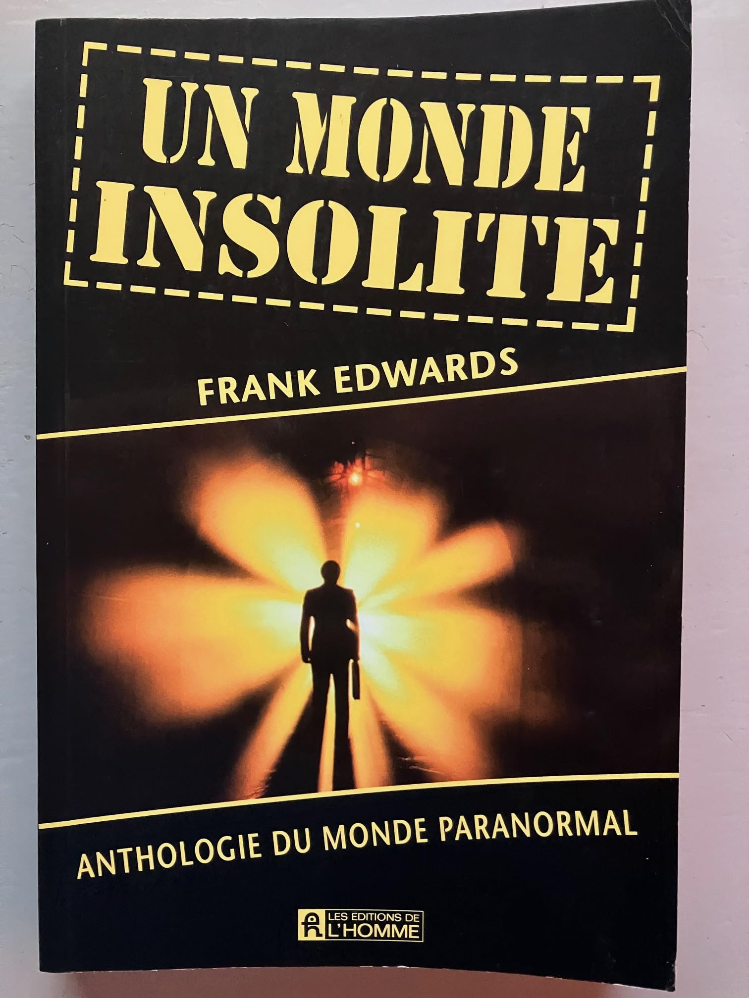 Un monde insolite: Anthologie du monde paranormal book
