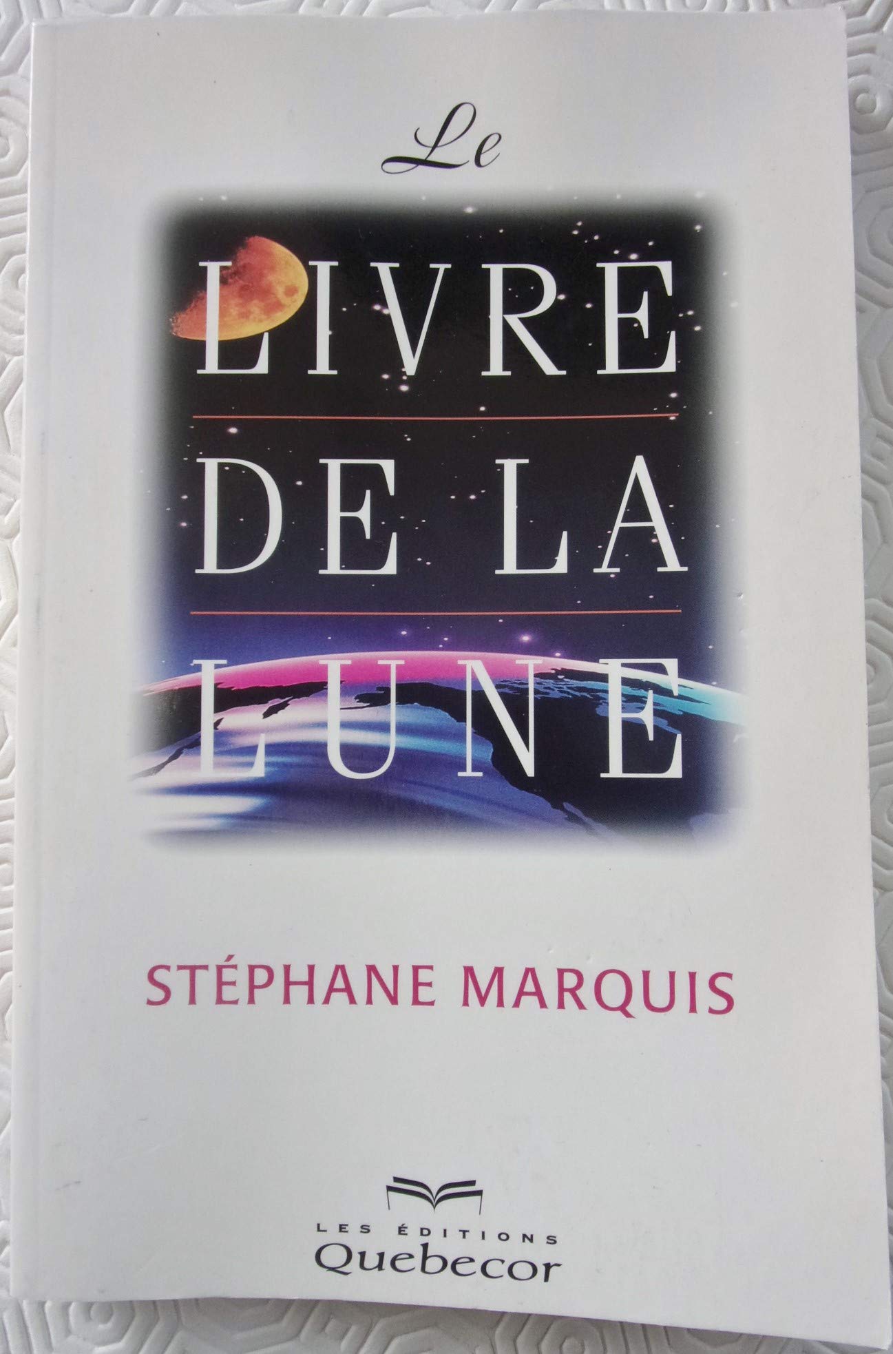 Le livre de la Lune book