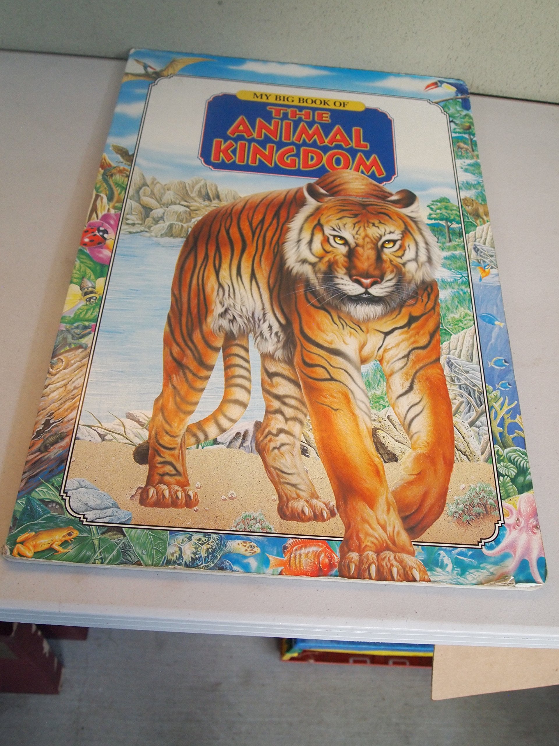 My Big Book of the Animal Kingdom, Giant Size Books