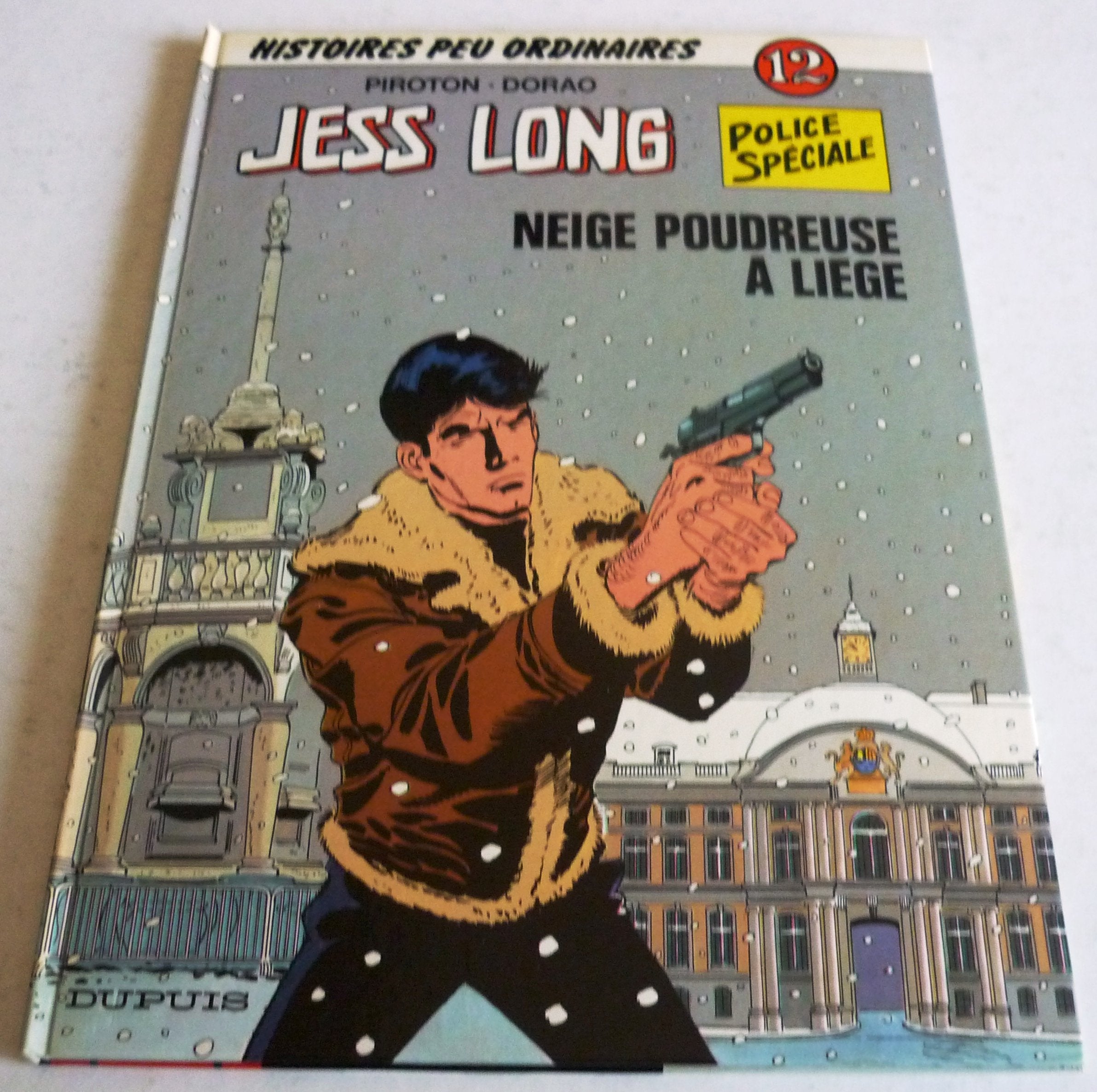 Jess Long Numero 12 : Neige Poudreuse A Liege book