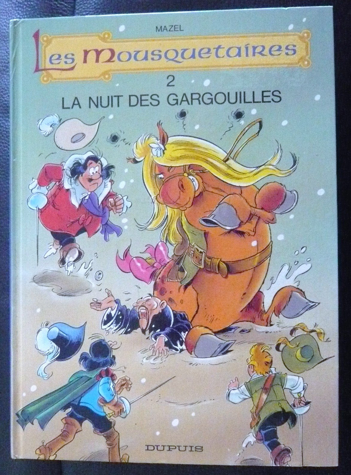 Les Mousquetaires. Vol. 2. La Nuit des gargouilles Books