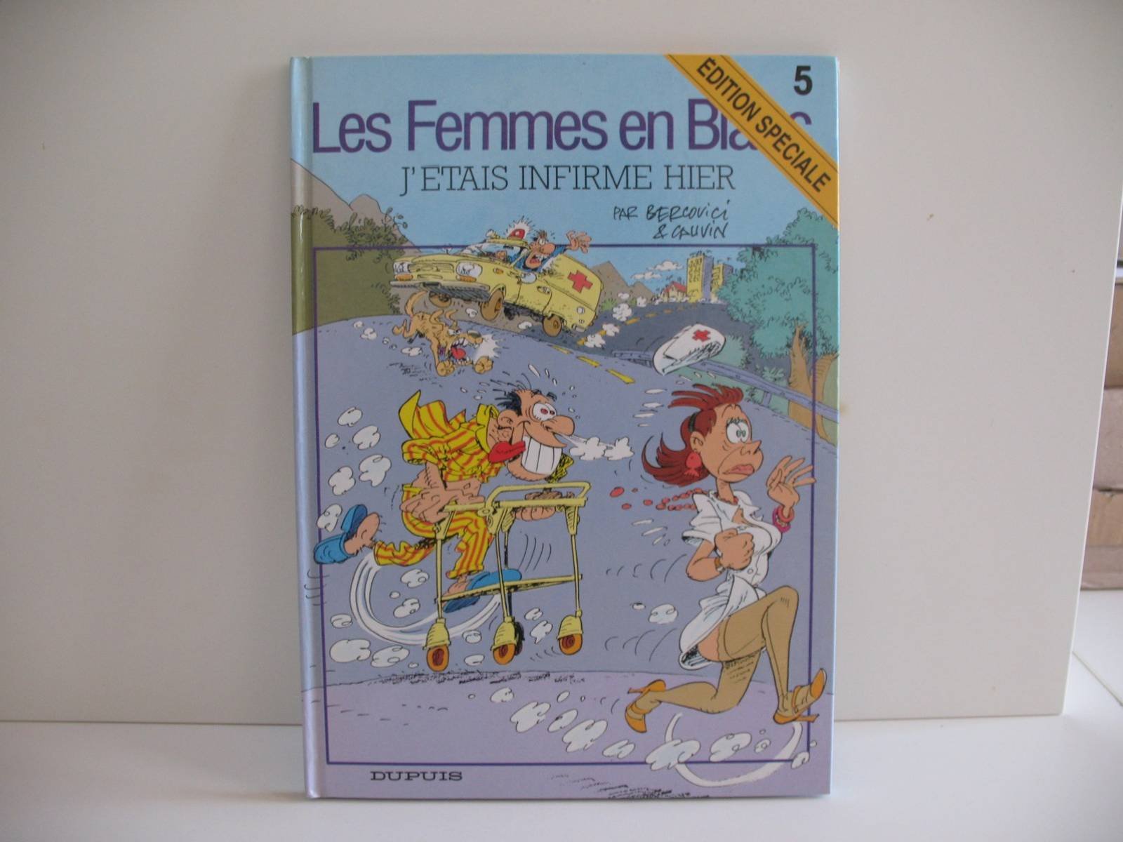 Femmes en blanc n05 j'étais infirme hier c (Fonds) Books