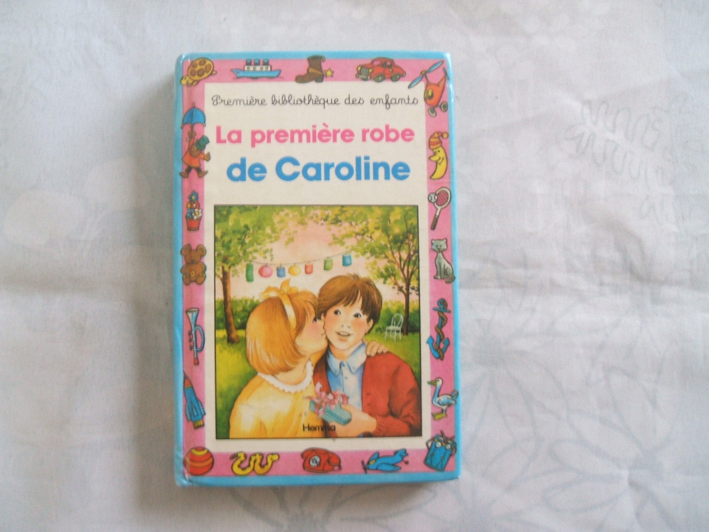 La première robe de Caroline book