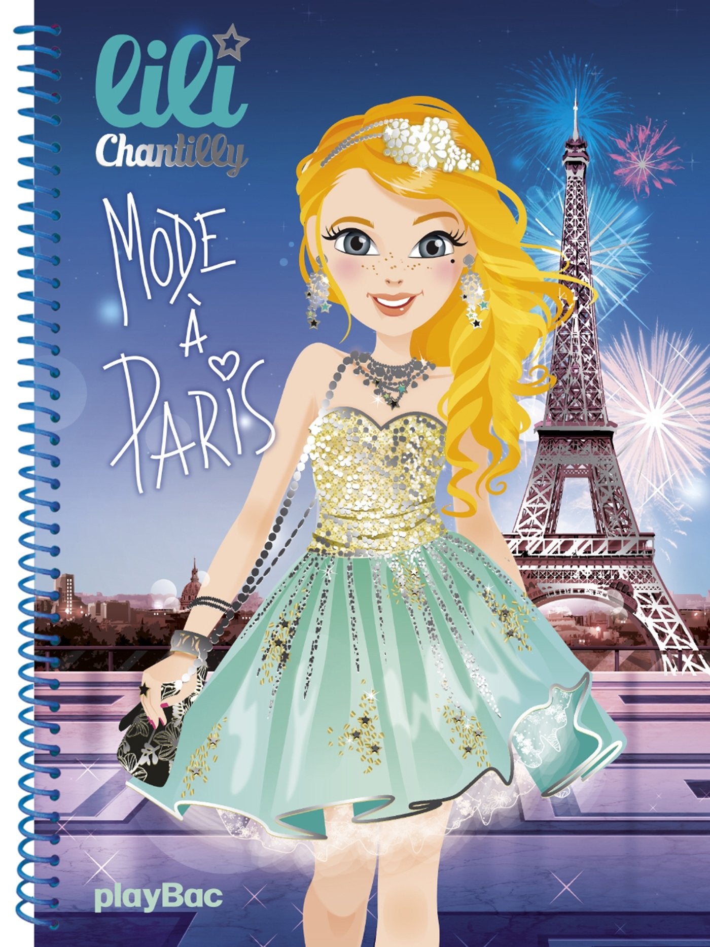 Lili Chantilly - Crée tes tenues mode à Paris book