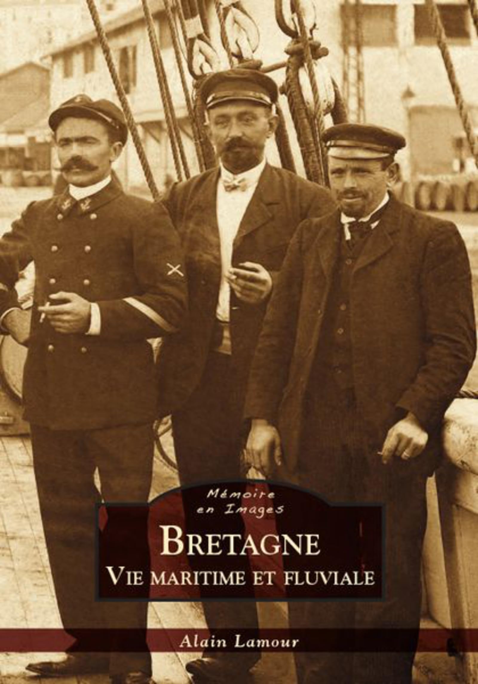 Bretagne - vie maritime et fluviale book