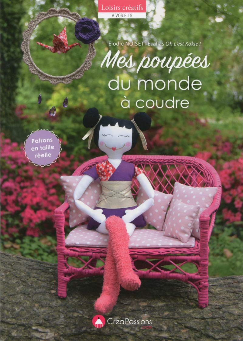 Mes poupées du monde à coudre book
