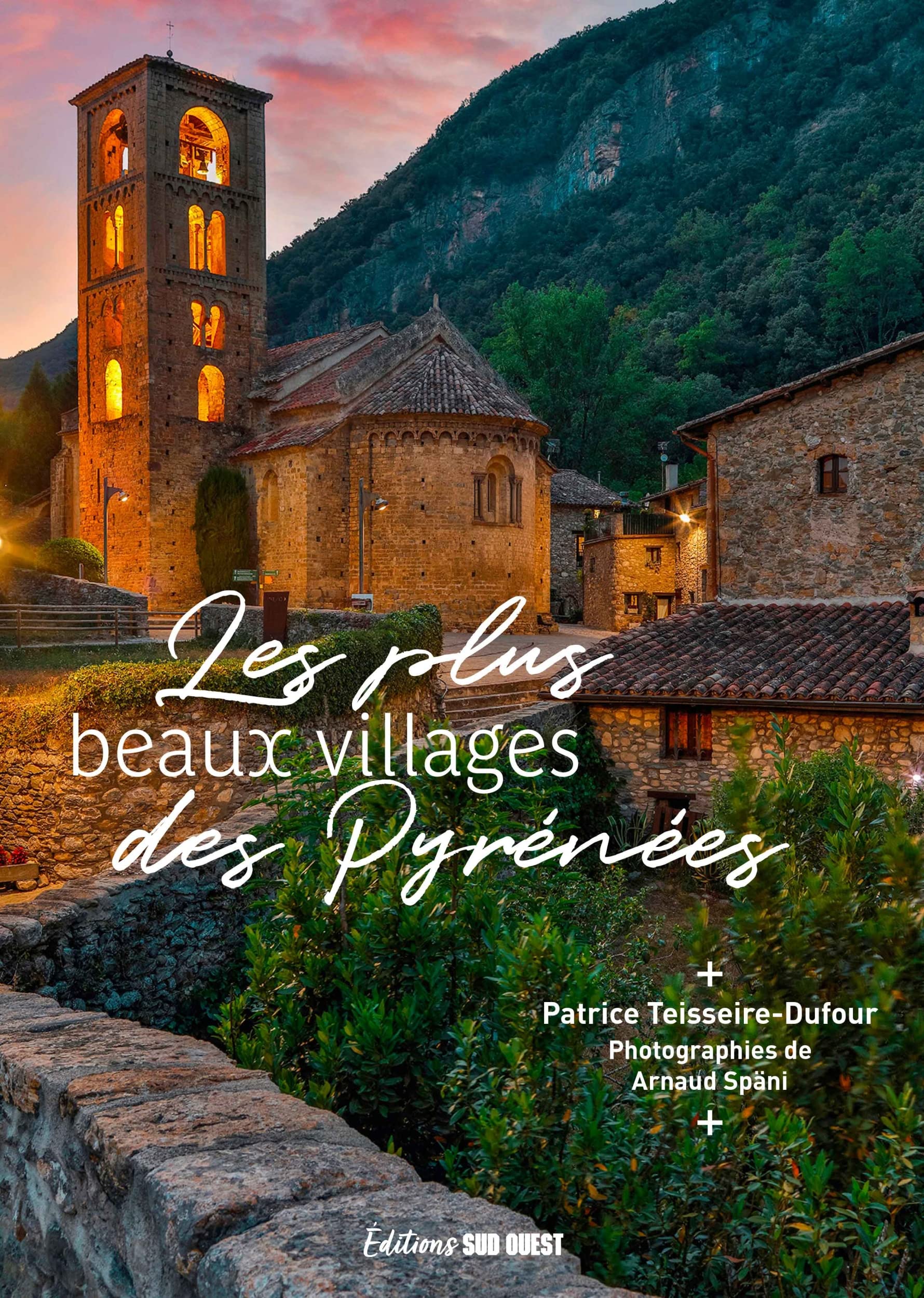 Les plus beaux villages des Pyrénées Film, Art & Culture